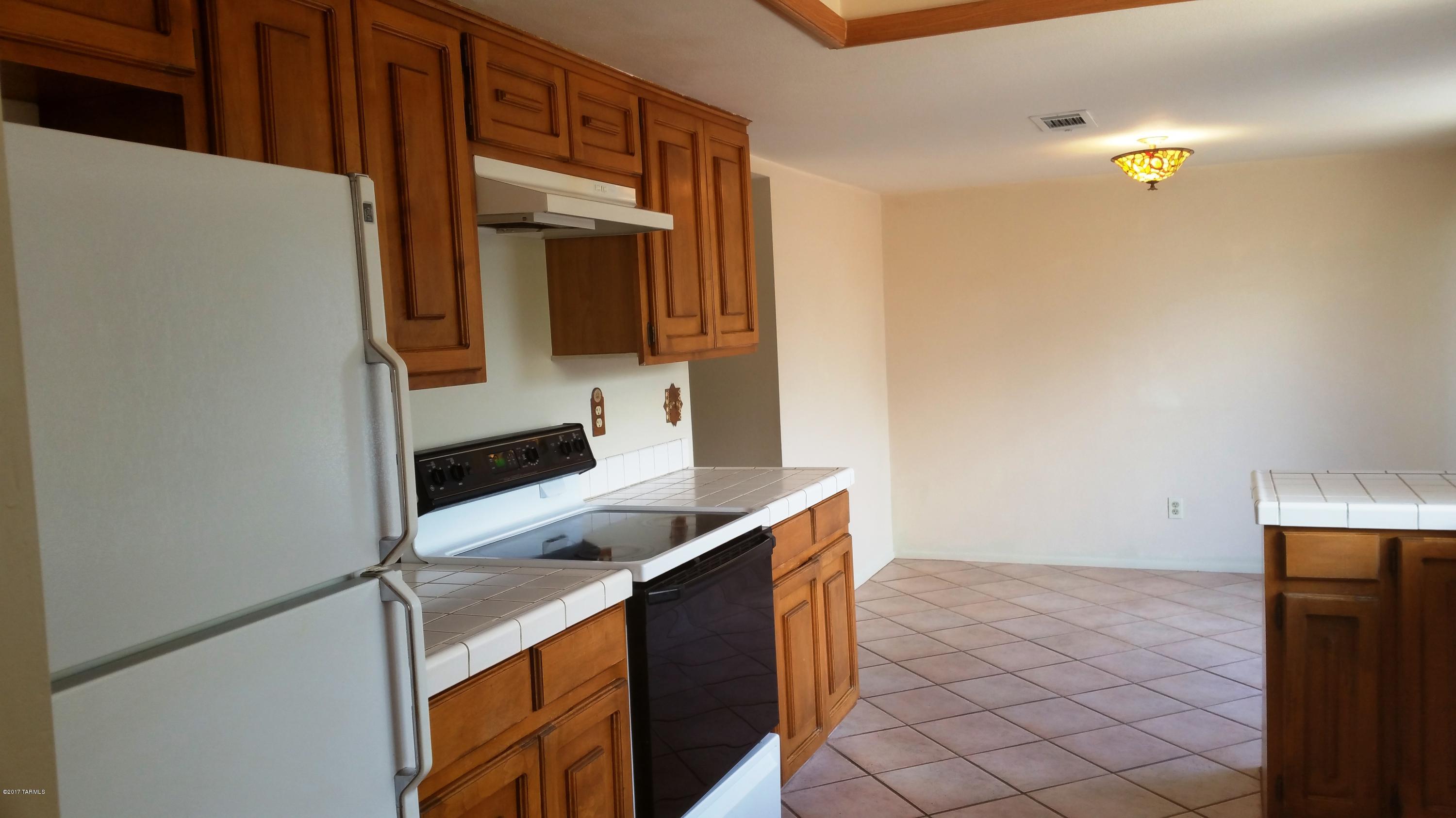Casas Del Oro Norte (89-130) - Residential