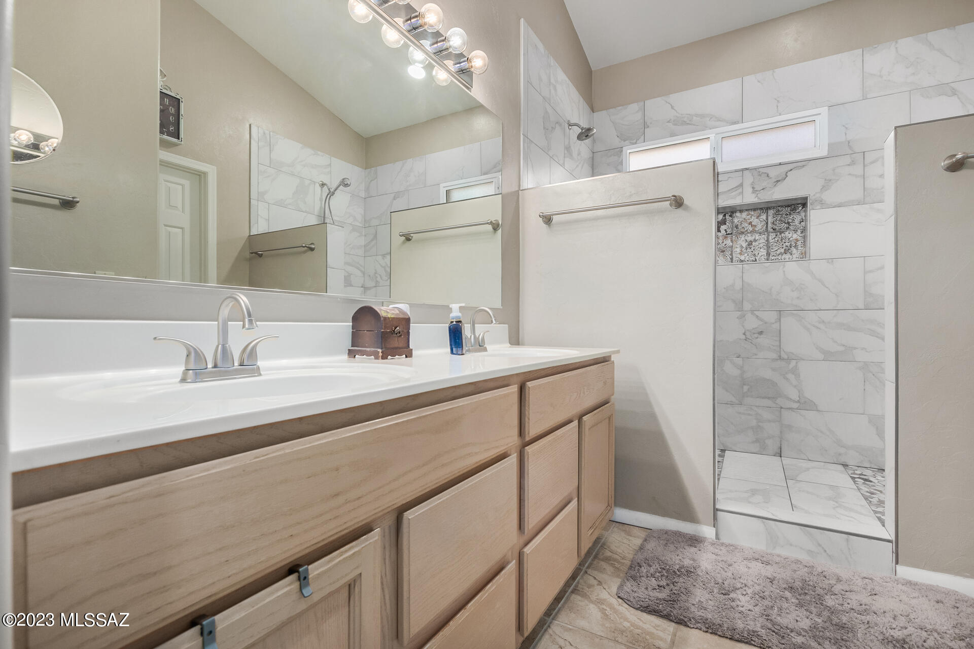 Catalina Point (1-32) - Residential