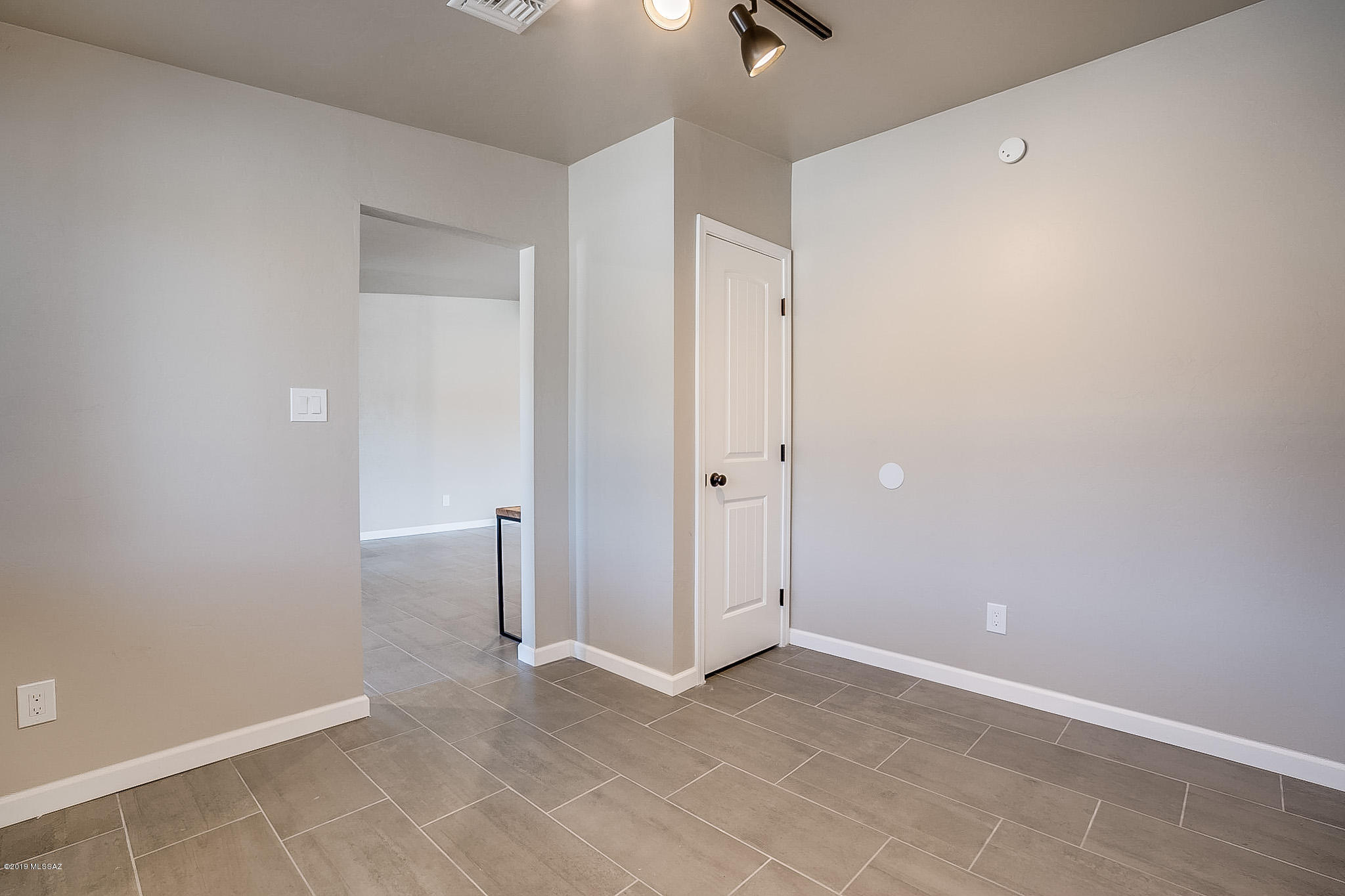 Miramonte Terr - Residential