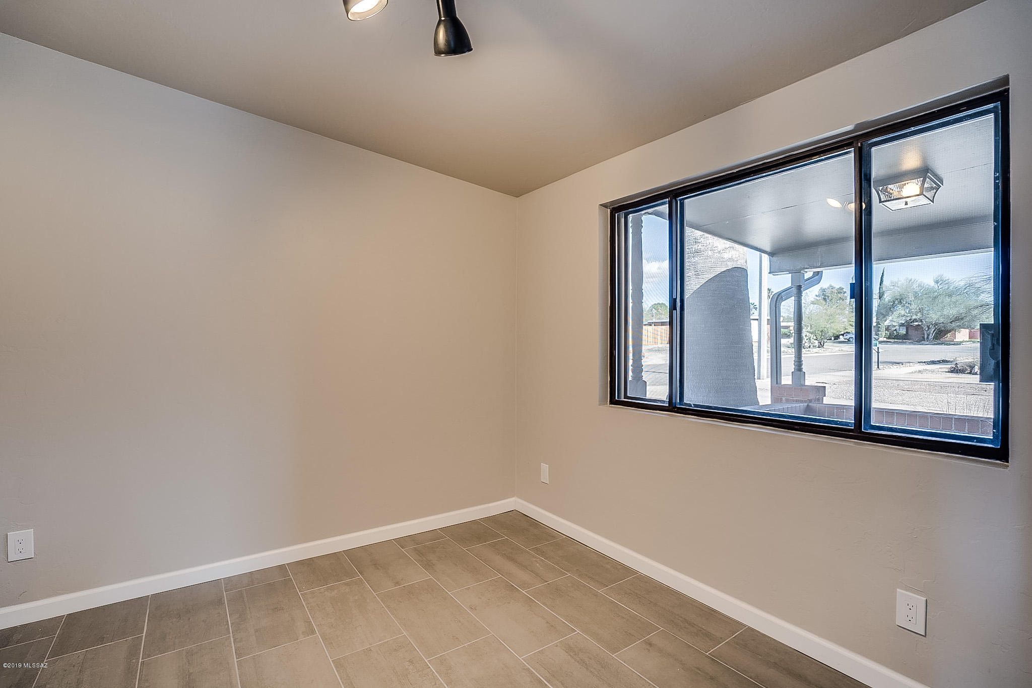 Miramonte Terr - Residential