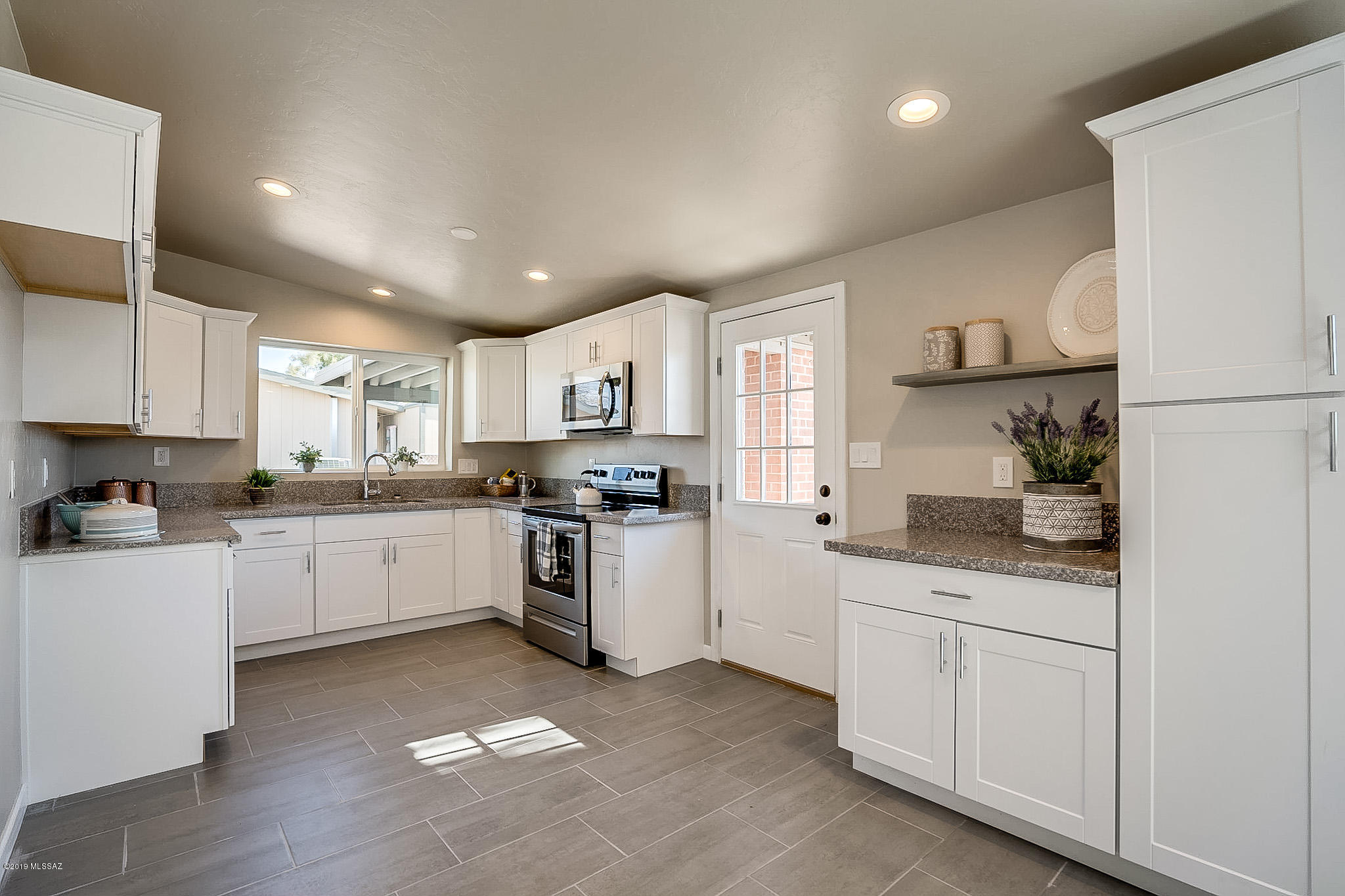 Miramonte Terr - Residential