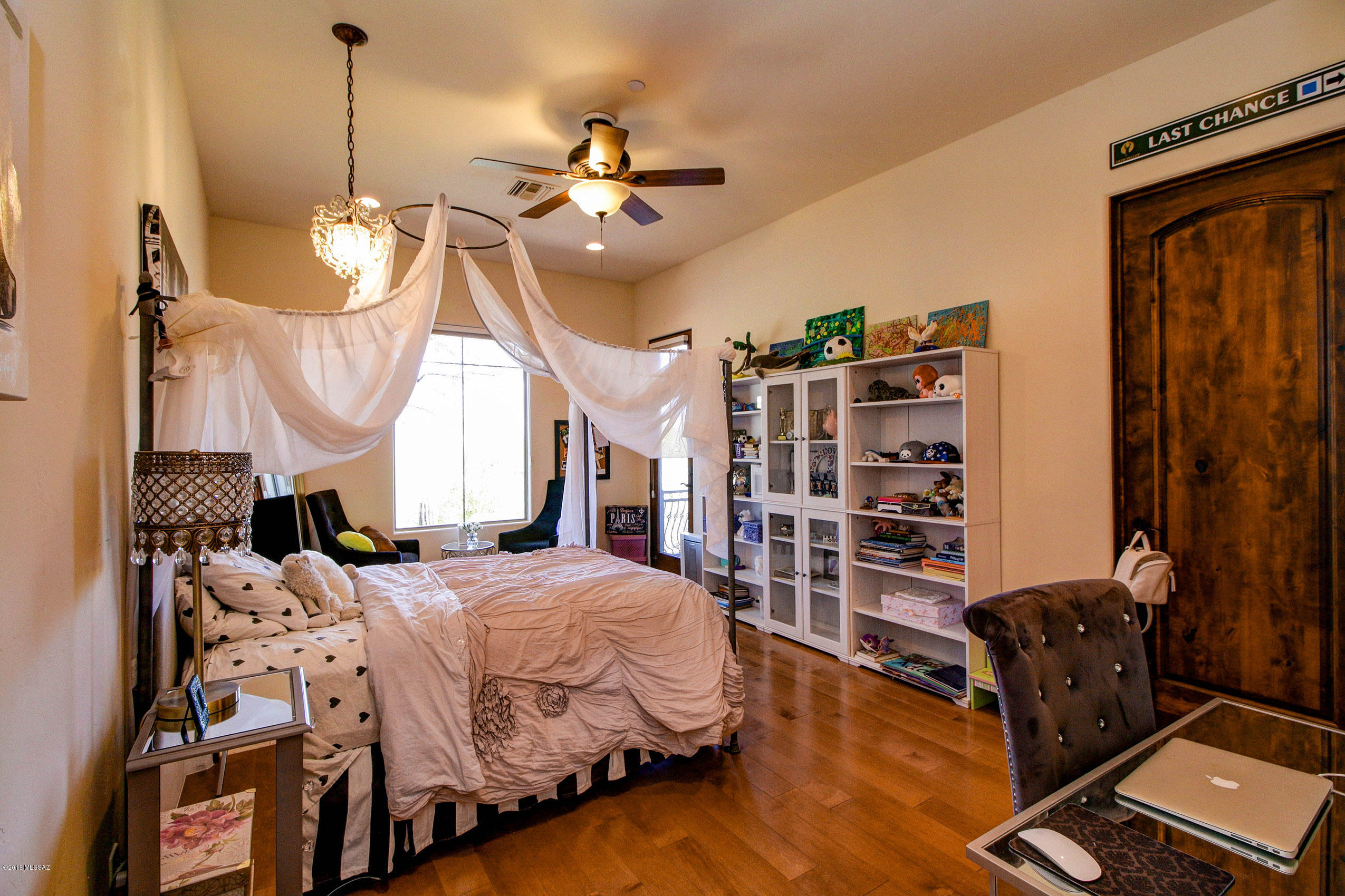 Honey Bee Canyon Estates - Residential