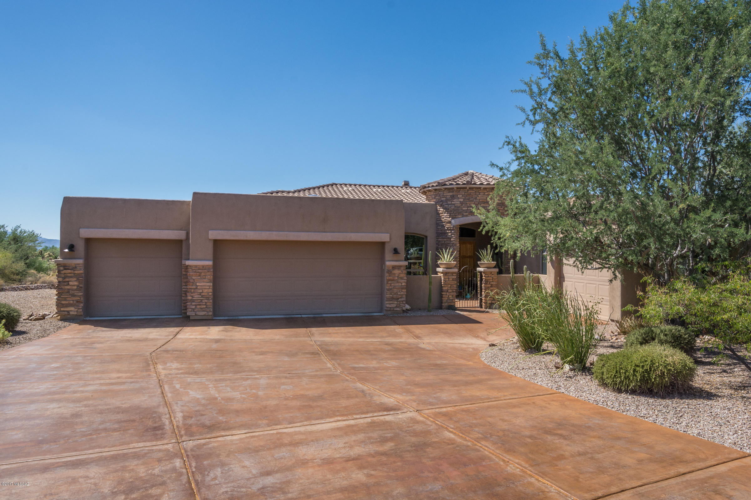 Dos Lagos at Dove Mountain (1-91) - Residential