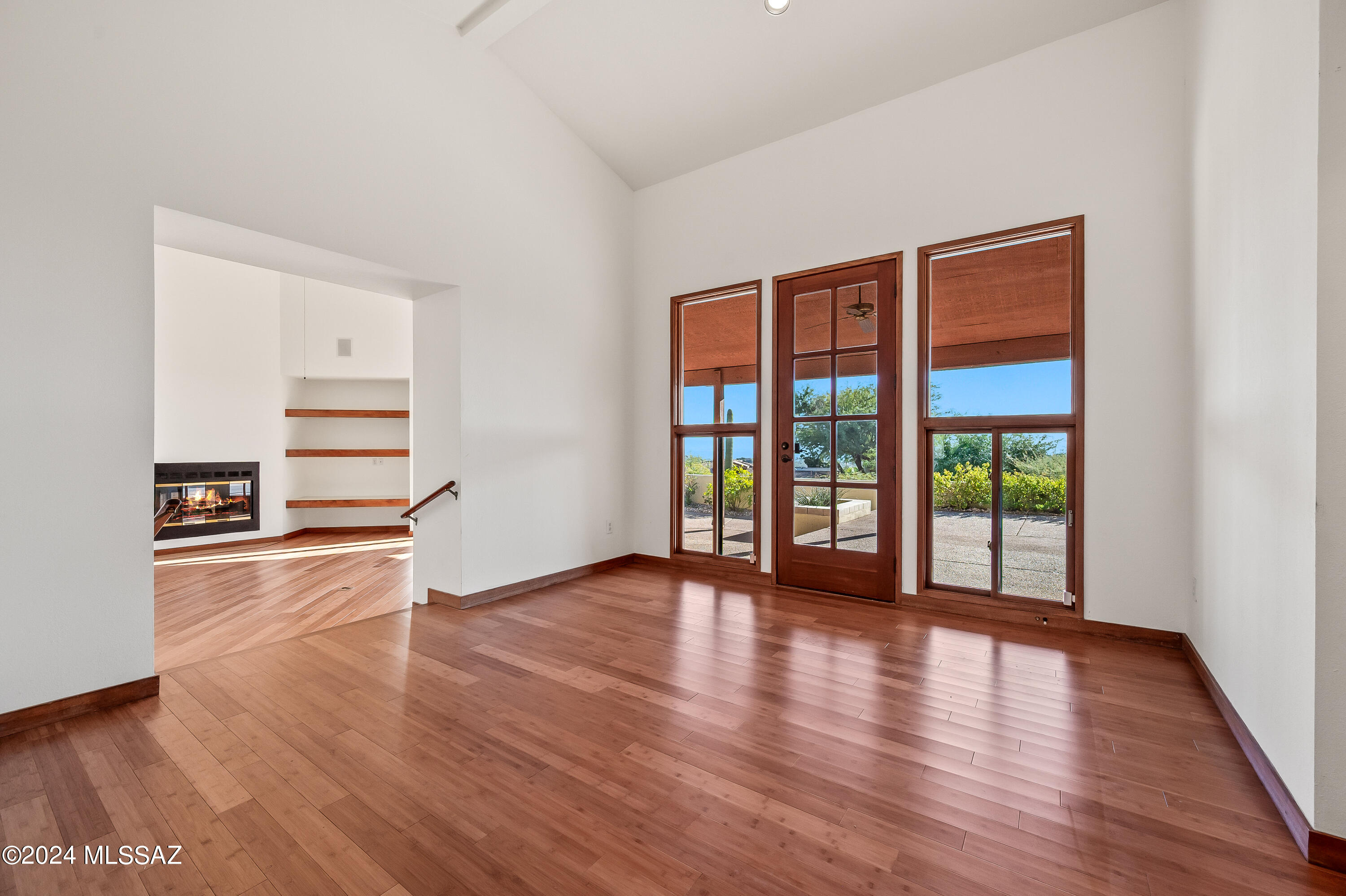 Finisterra II (211-302) - Residential