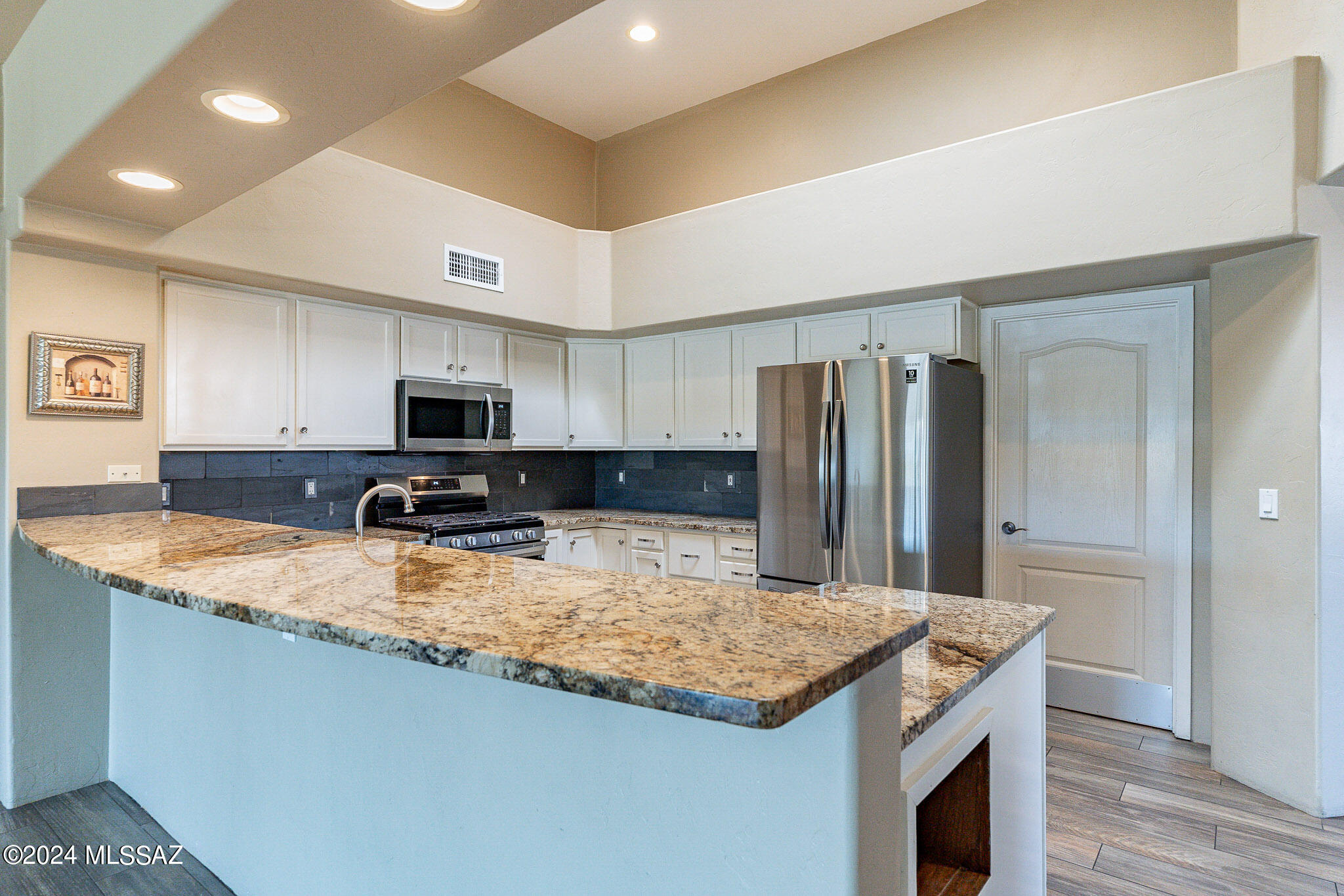 Montage Vista (1-29) - Residential