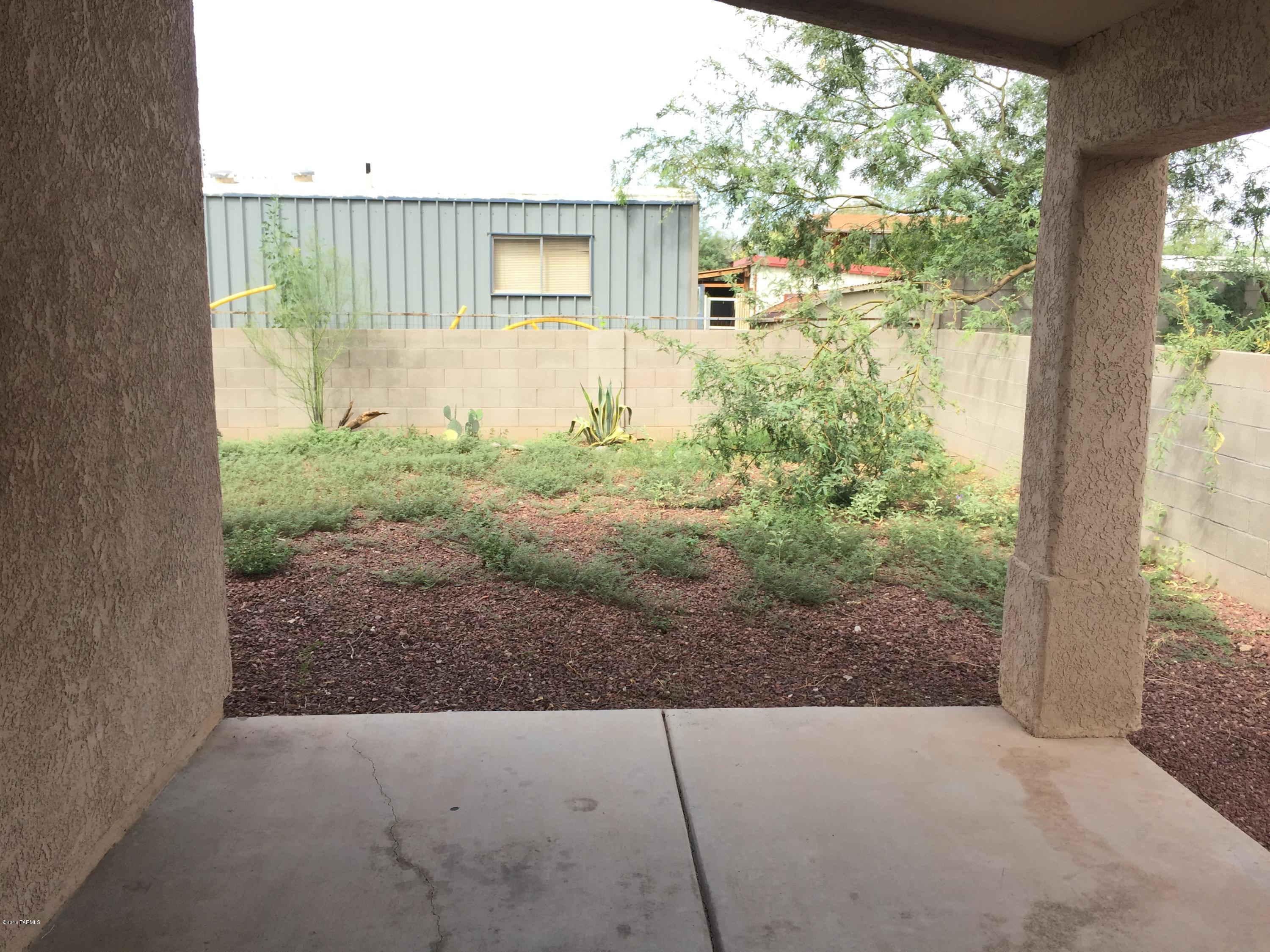 Catalina Poultry Acres NO 1 - Residential Lease