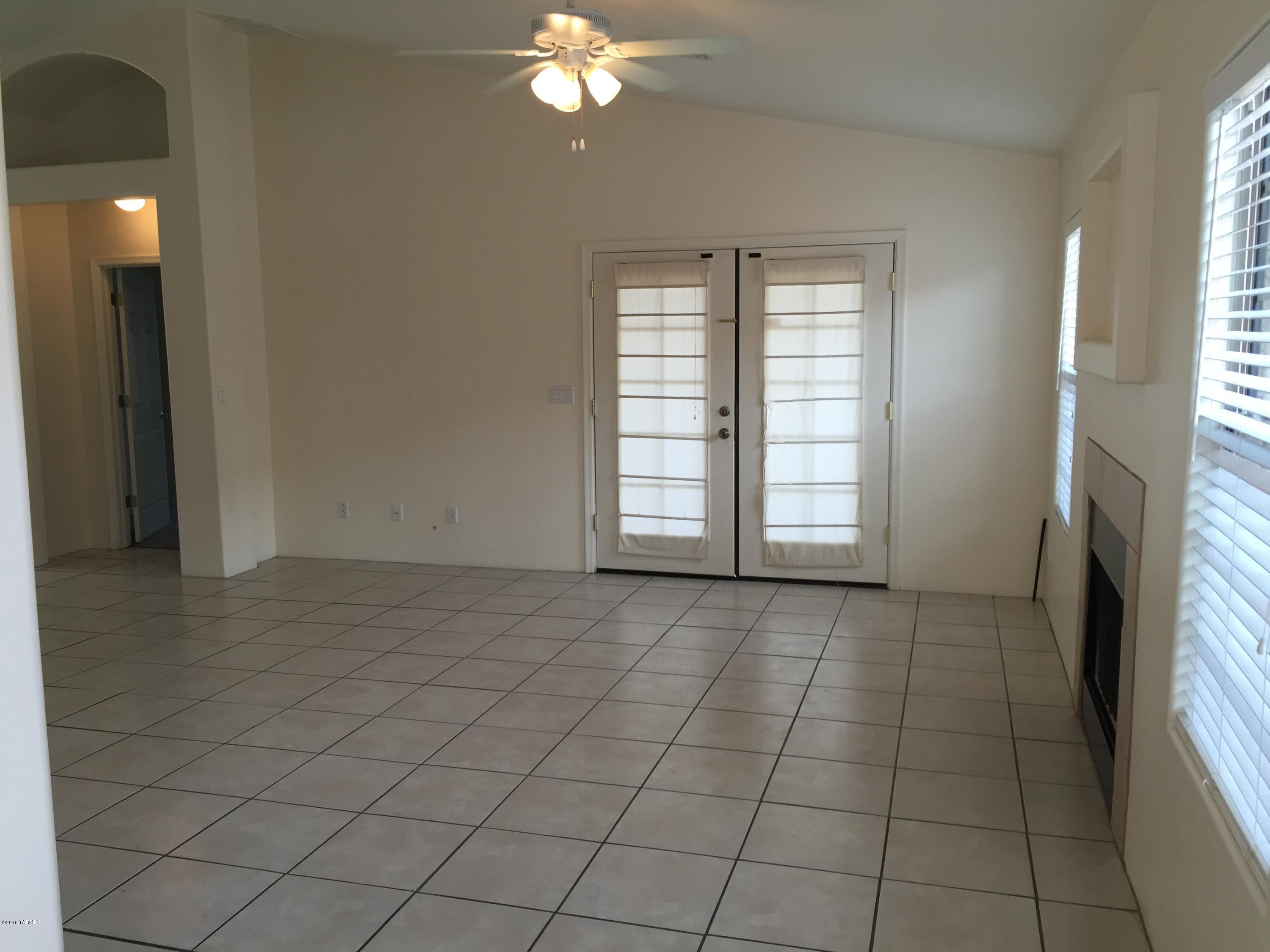 Catalina Poultry Acres NO 1 - Residential Lease