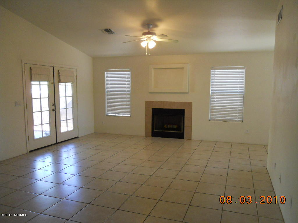 Catalina Poultry Acres NO 1 - Residential Lease