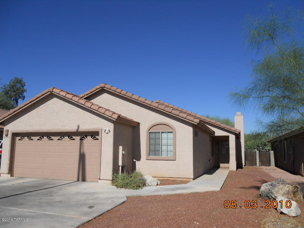 Near UofA. Newer home less than 2 miles from the University. Open floorplan, tile throughout living area, carpet in bedrooms, oak cabinets, microwave, stove/oven, refrigerator. Enclosed rear yard. TEP energy efficient, french doors, large backyard, 2 car garage plus extra parking. Perfect home in a perfect location.

Equal Housing Opportunity.  Fort Lowell Realty & Property Management.