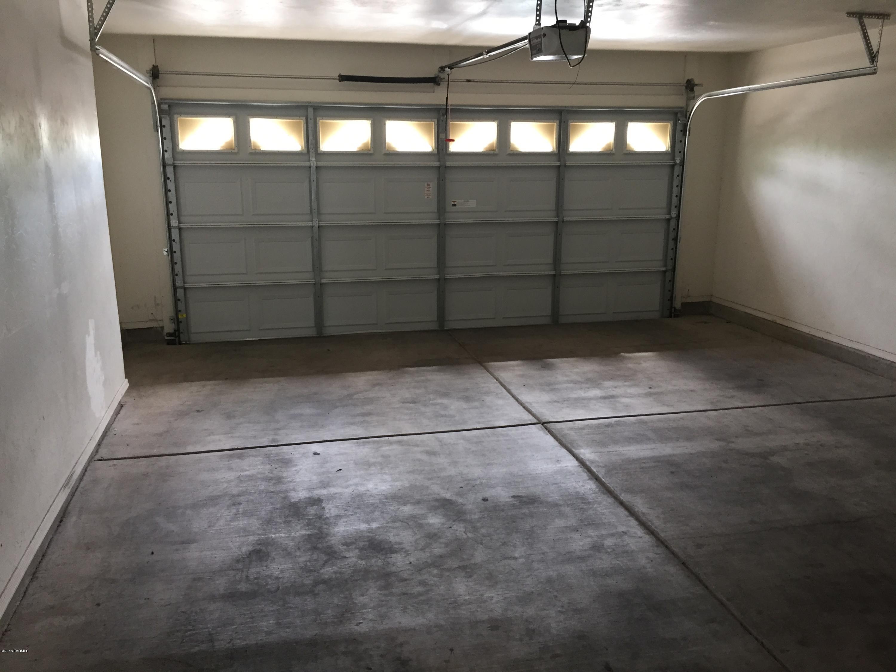Catalina Poultry Acres NO 1 - Residential Lease