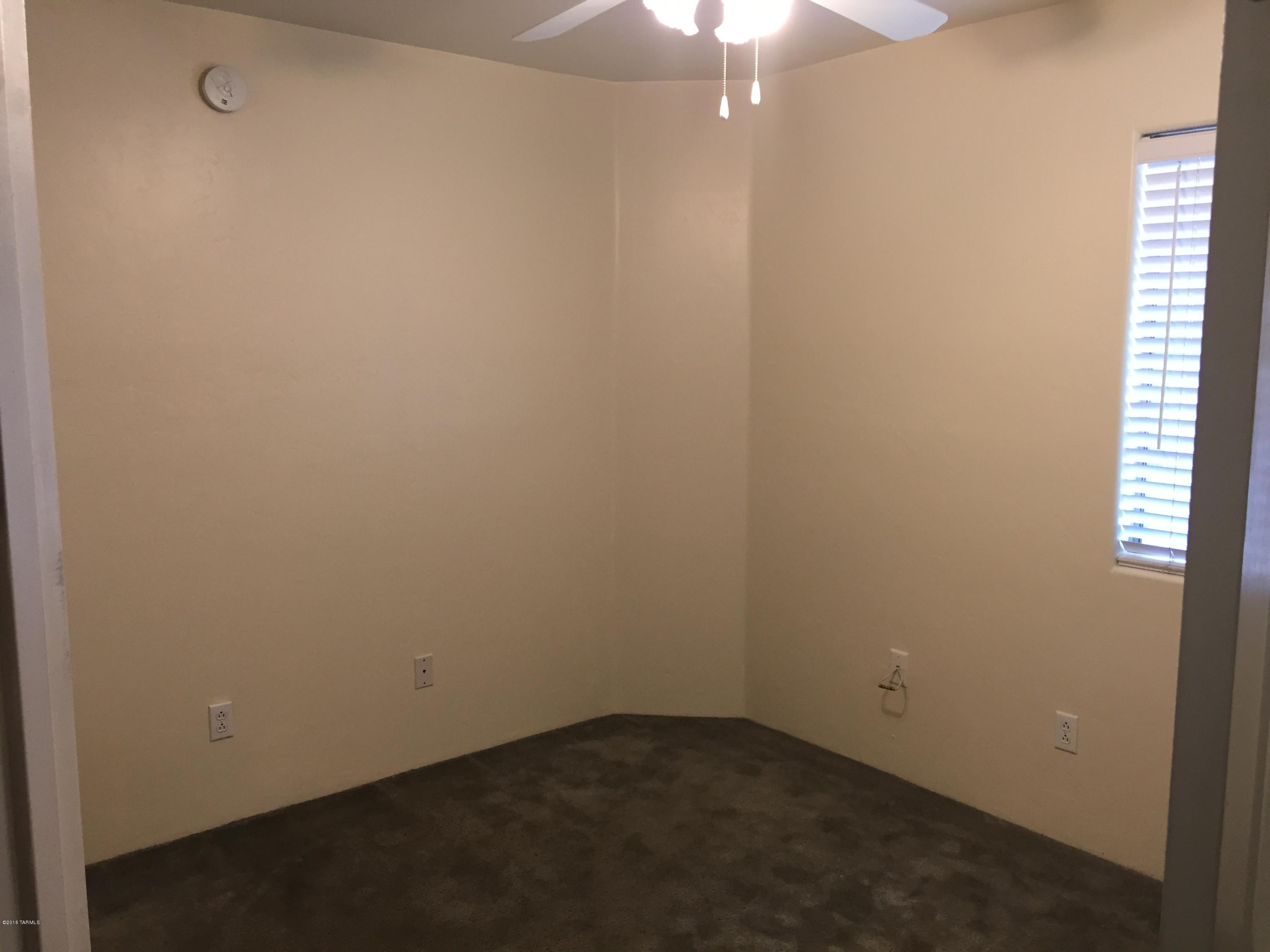 Catalina Poultry Acres NO 1 - Residential Lease