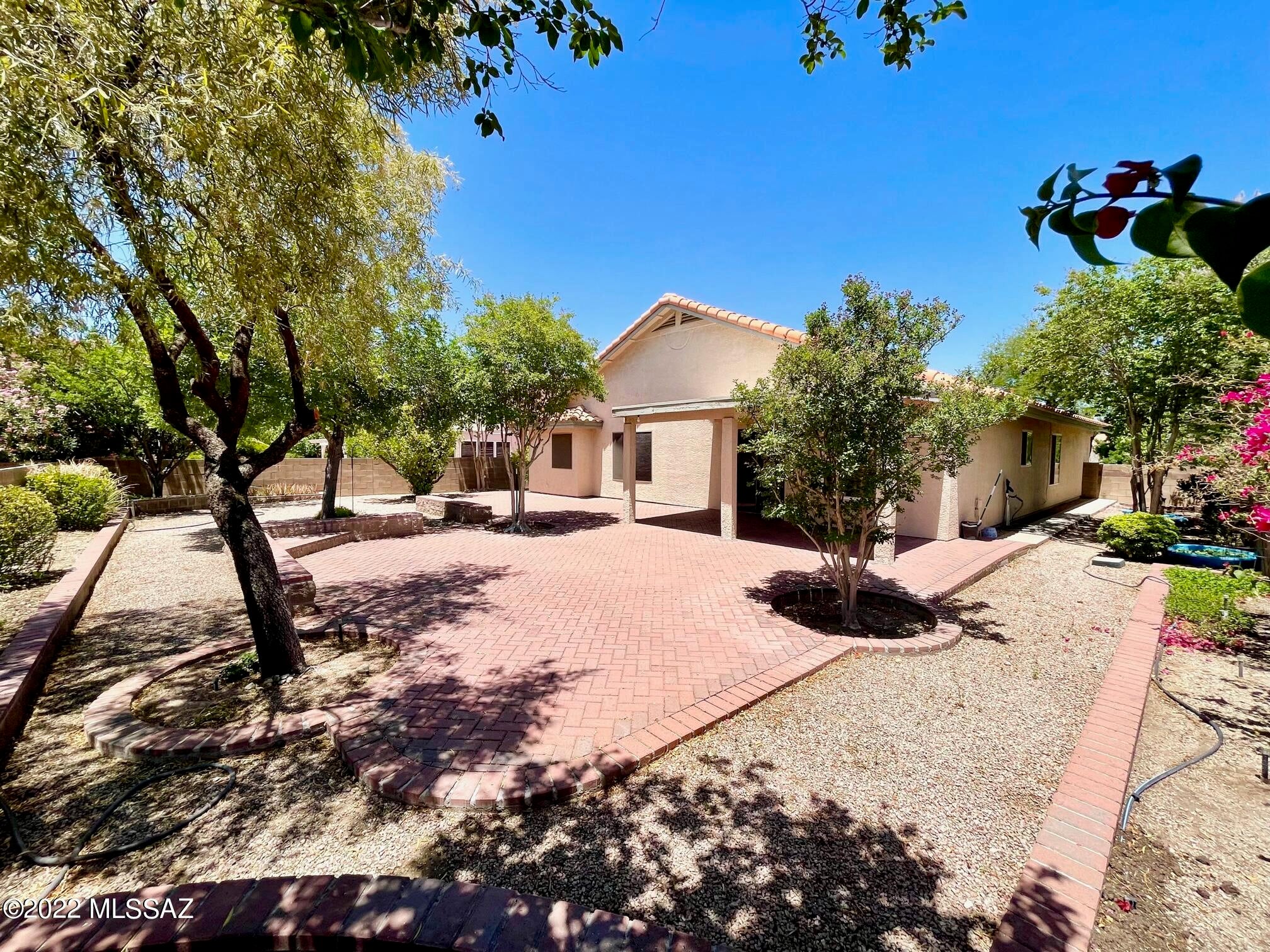 Casas Adobes Terrace (1-184) - Residential Lease