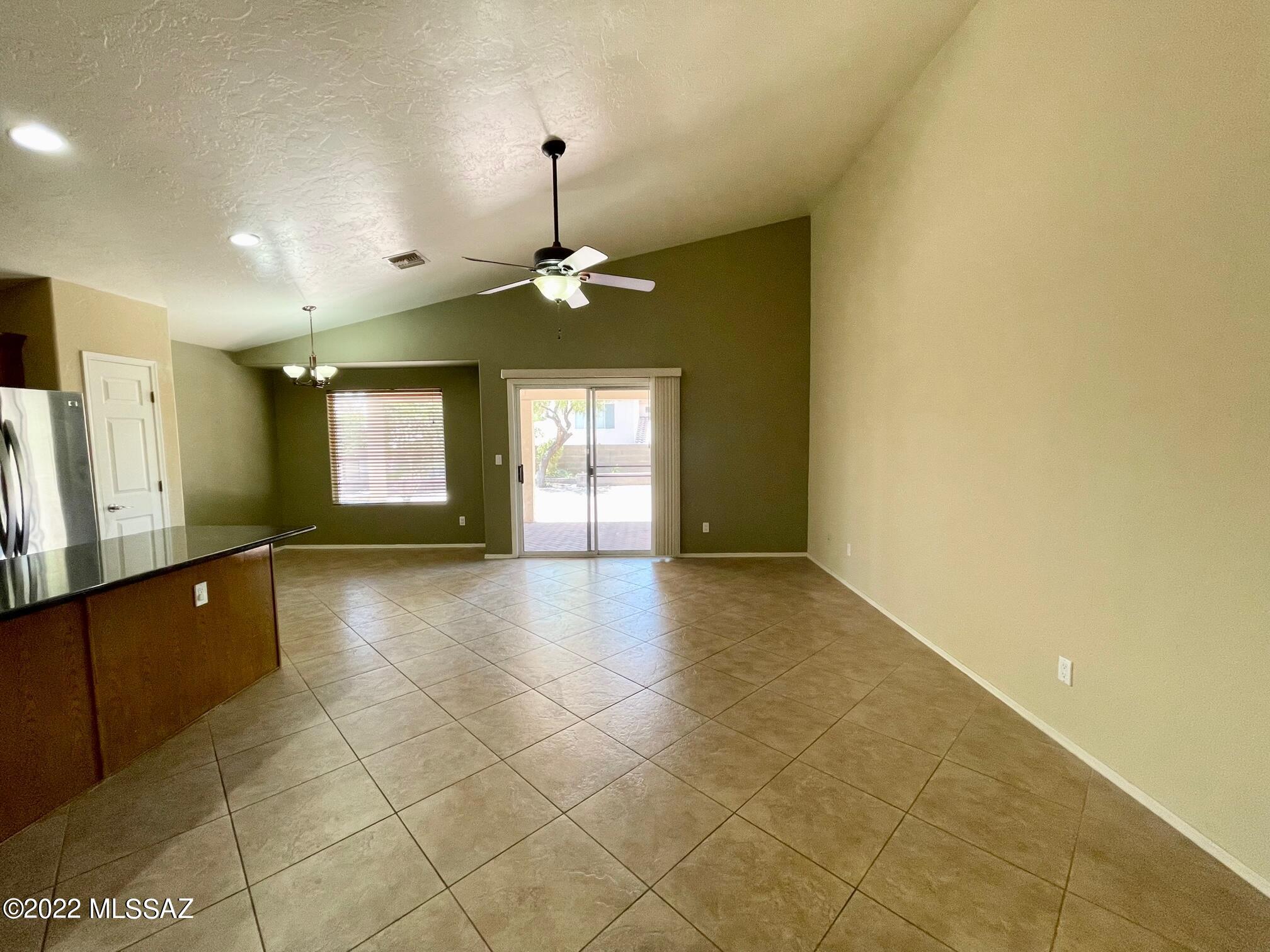 Casas Adobes Terrace (1-184) - Residential Lease