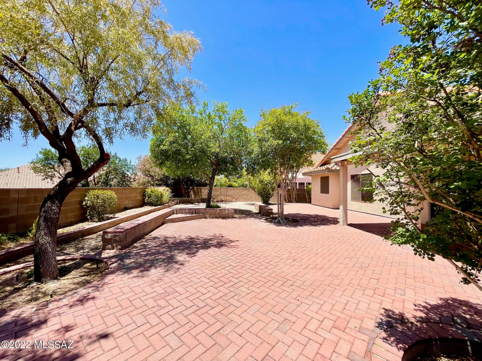 Casas Adobes Terrace (1-184) - Residential Lease