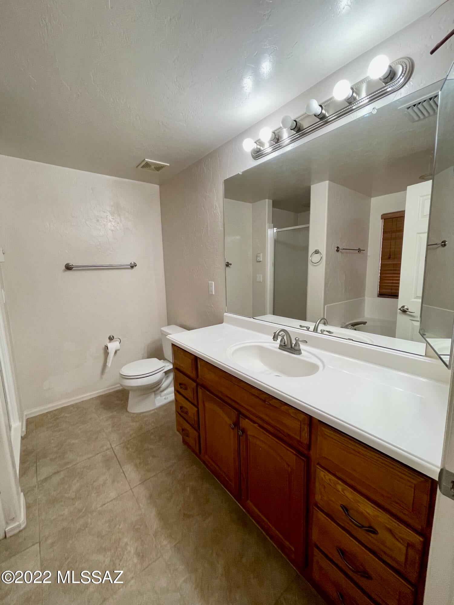 Casas Adobes Terrace (1-184) - Residential Lease