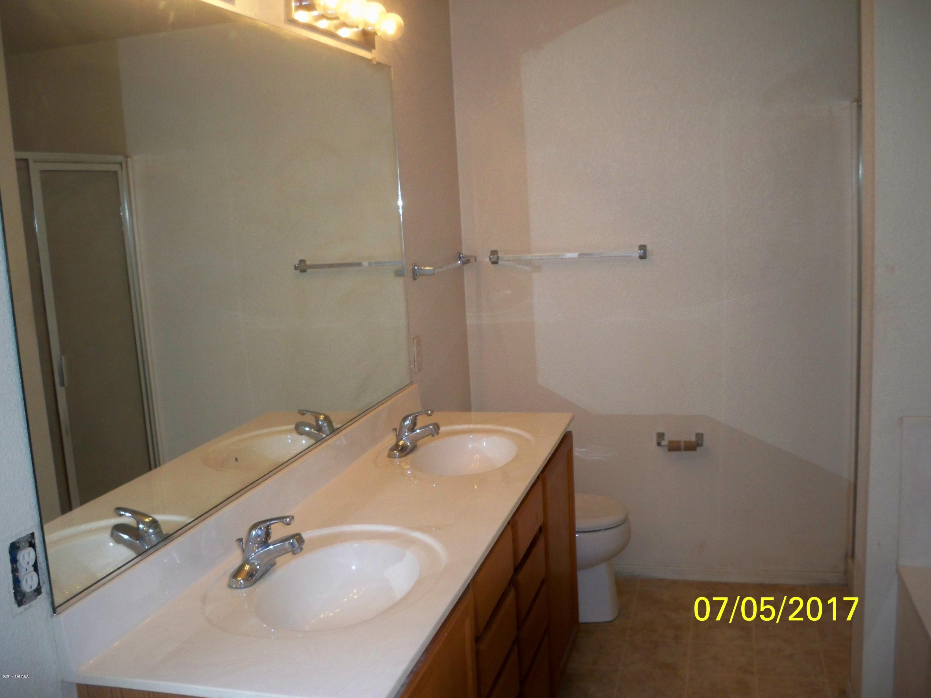 Rancho Del Lago (1031-1133) - Residential