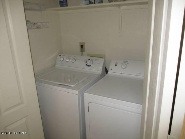 Ventana De Sabino (1-86) - Residential Lease