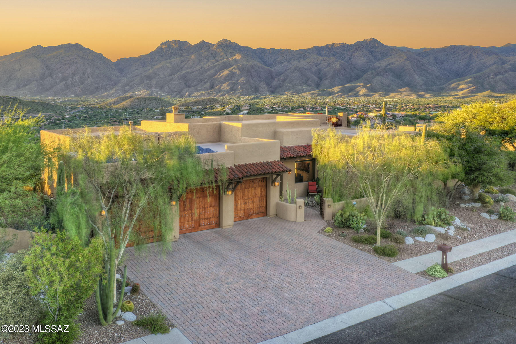 Sabino Mountain (1-290) - Residential