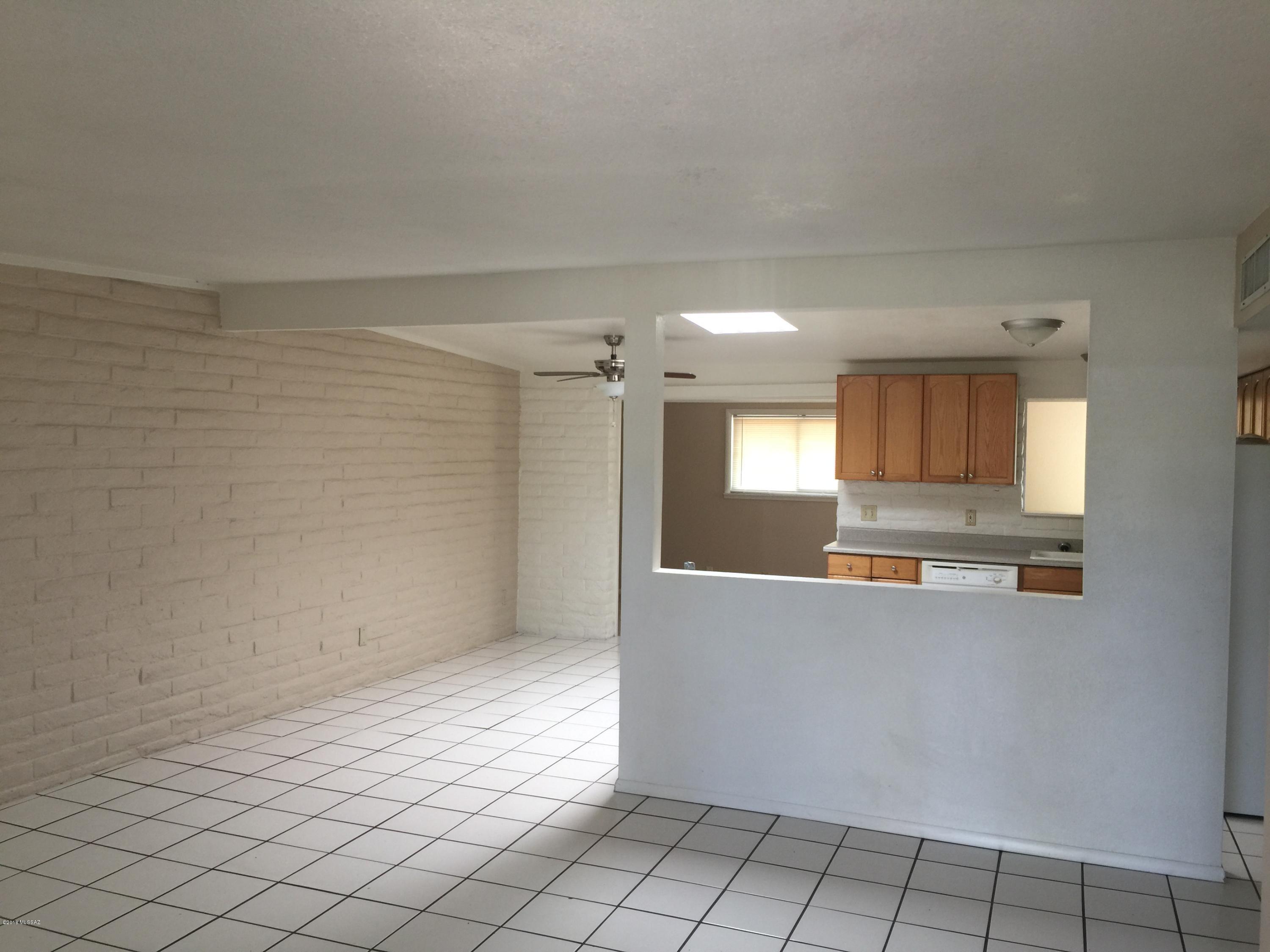 Pine Grove (1-101) - Residential Lease