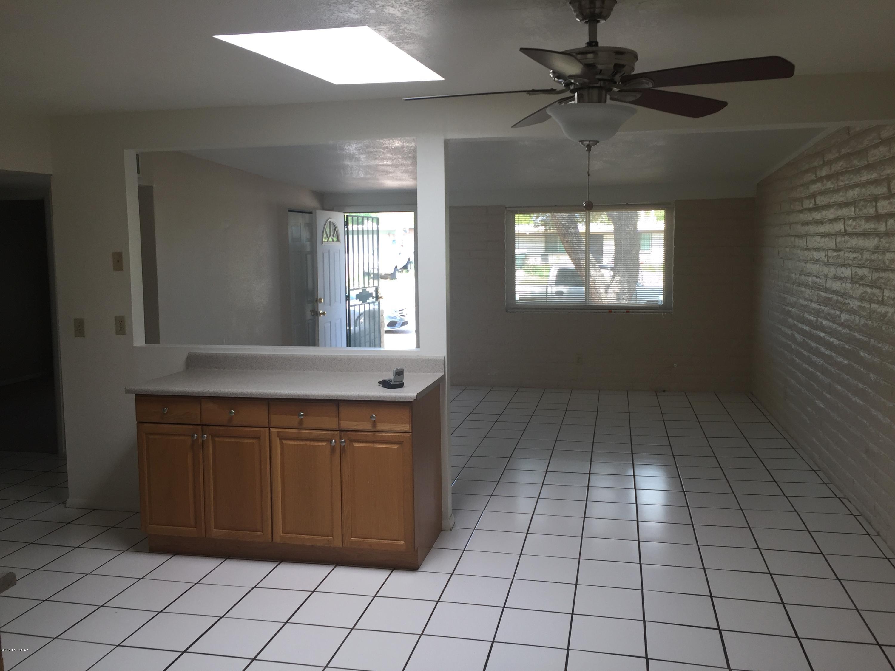 Pine Grove (1-101) - Residential Lease