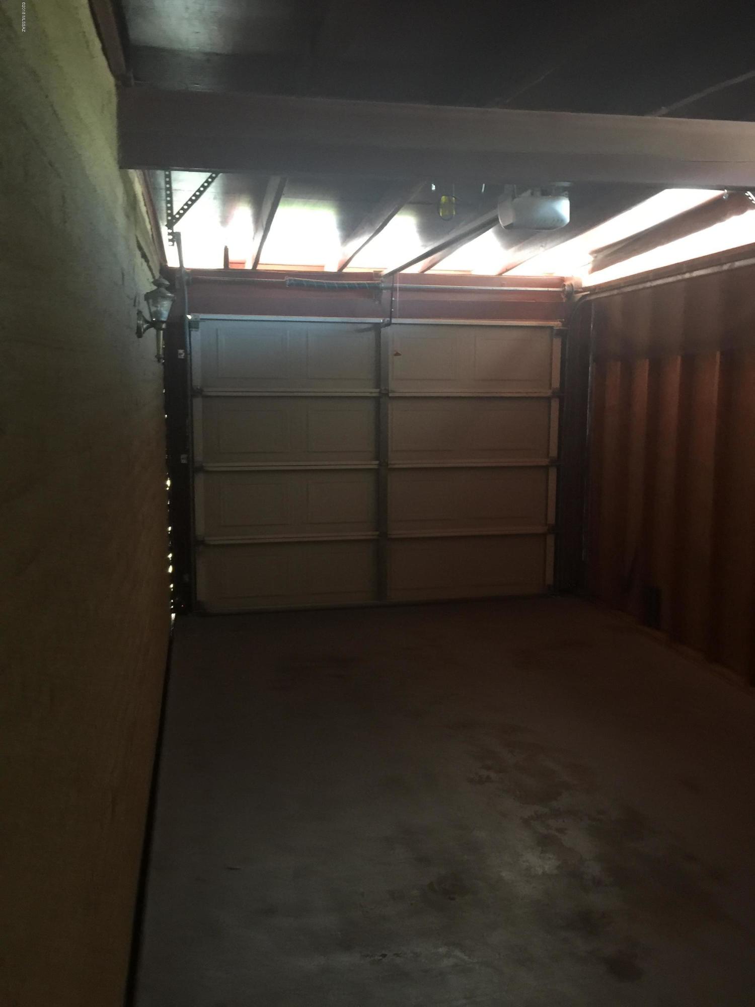 Pine Grove (1-101) - Residential Lease