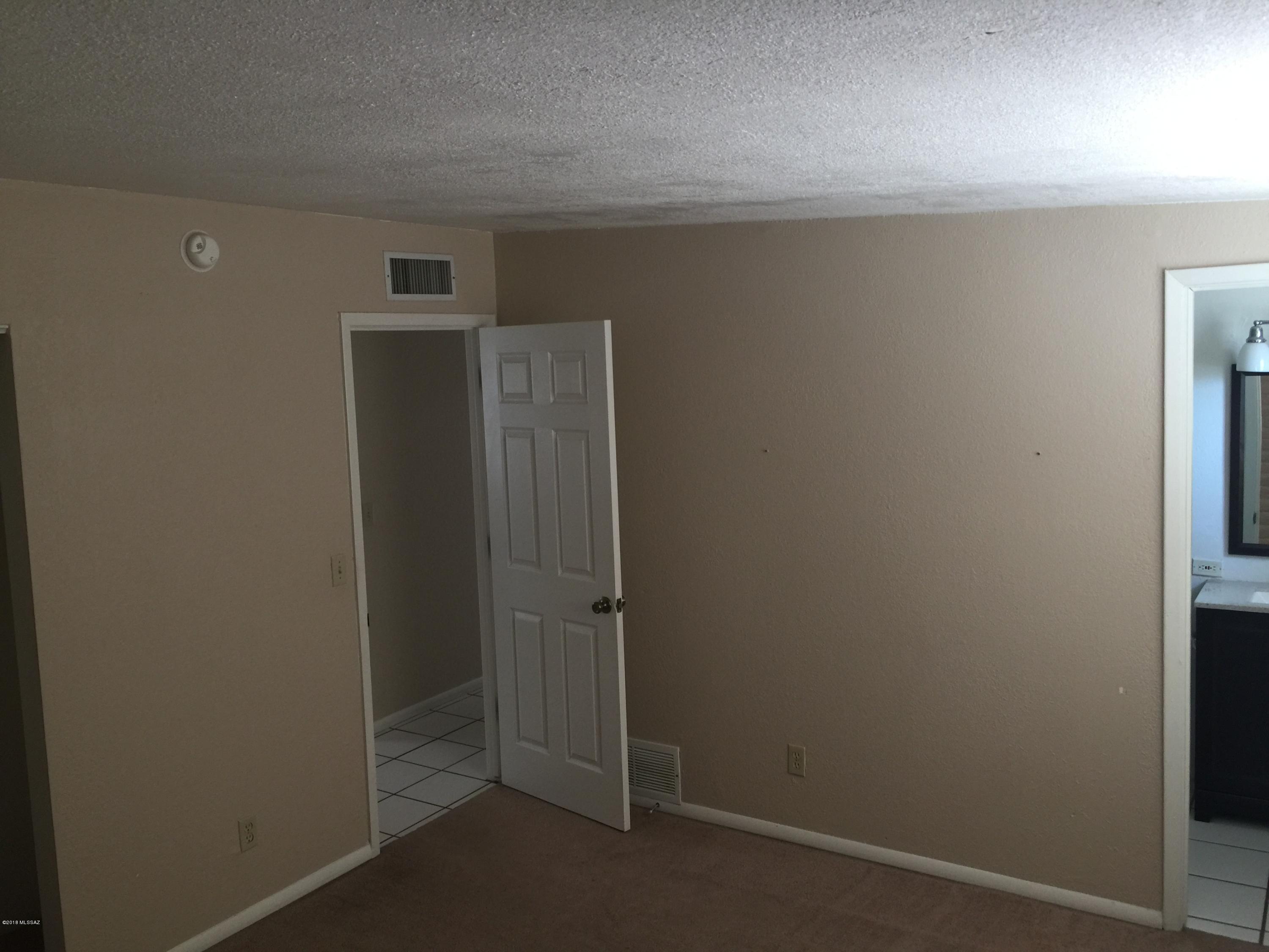 Pine Grove (1-101) - Residential Lease