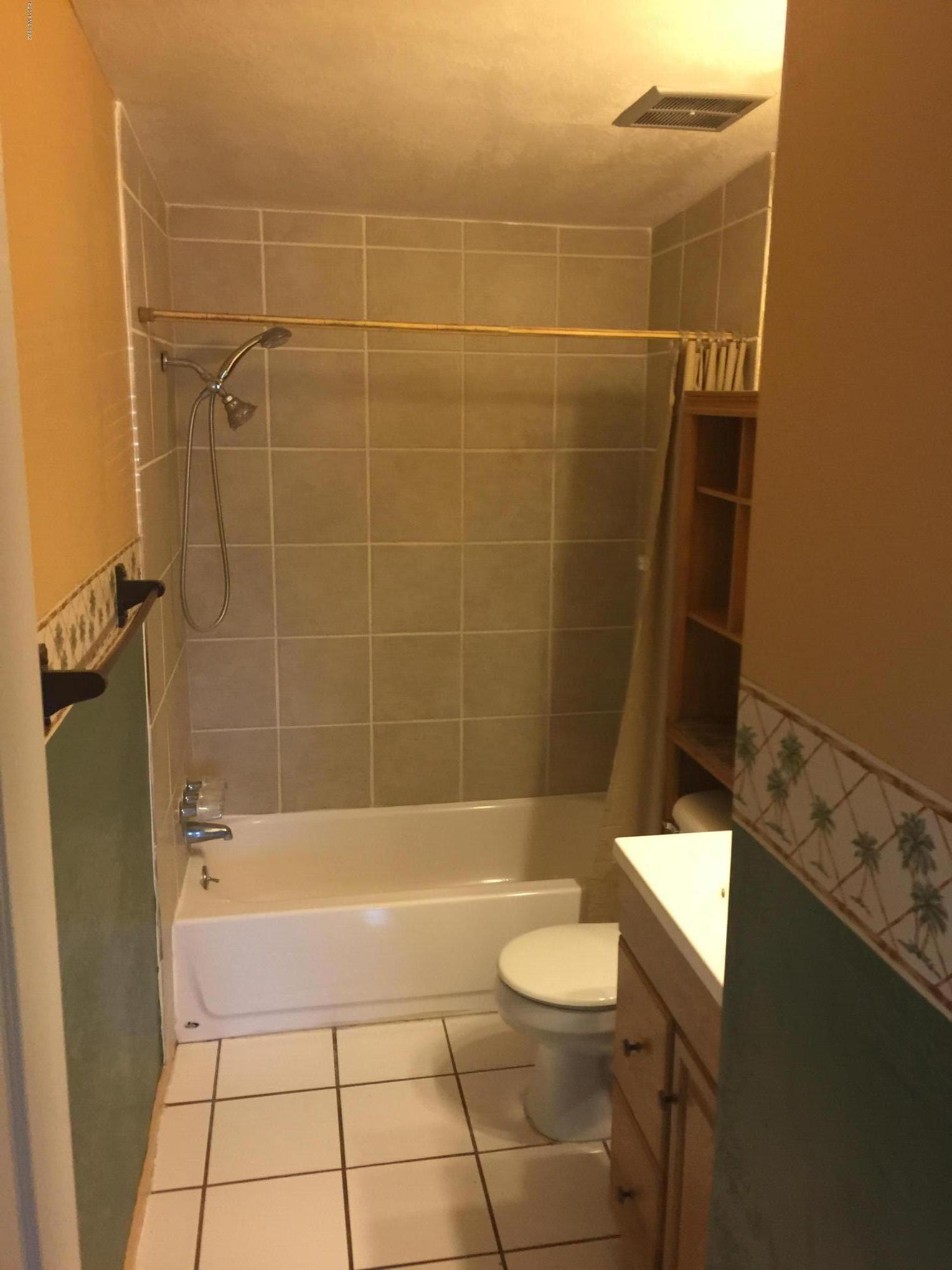 Pine Grove (1-101) - Residential Lease