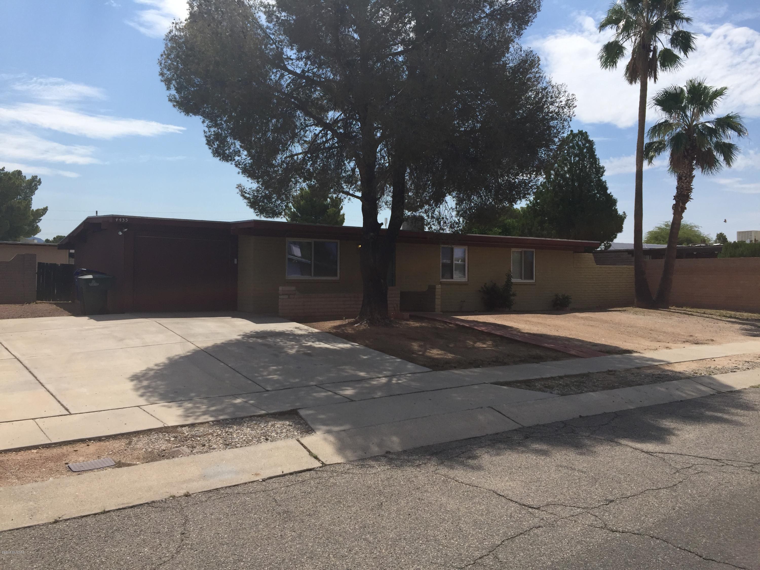 Pine Grove (1-101) - Residential Lease