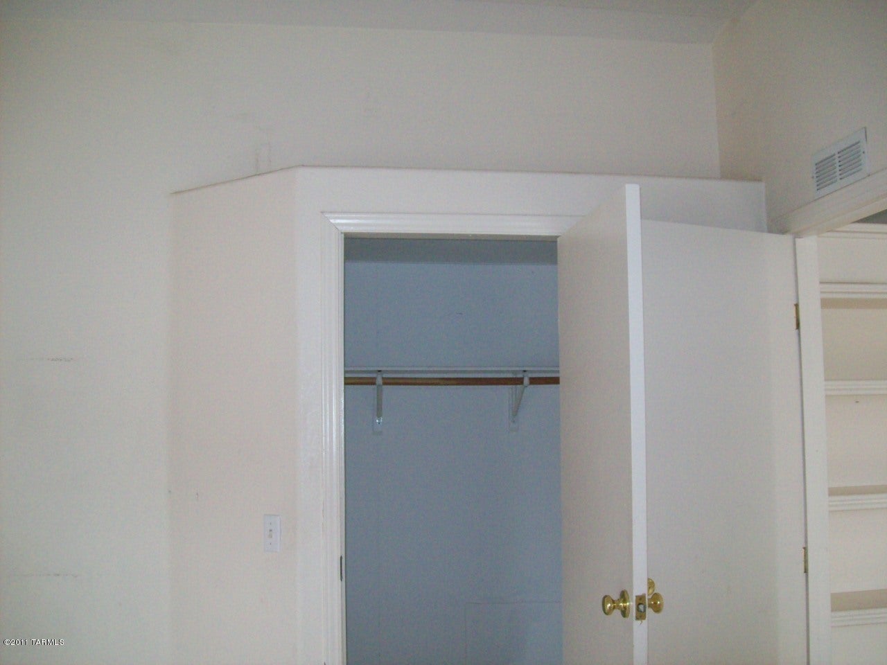 Mission Valley (1-115) - Residential Lease