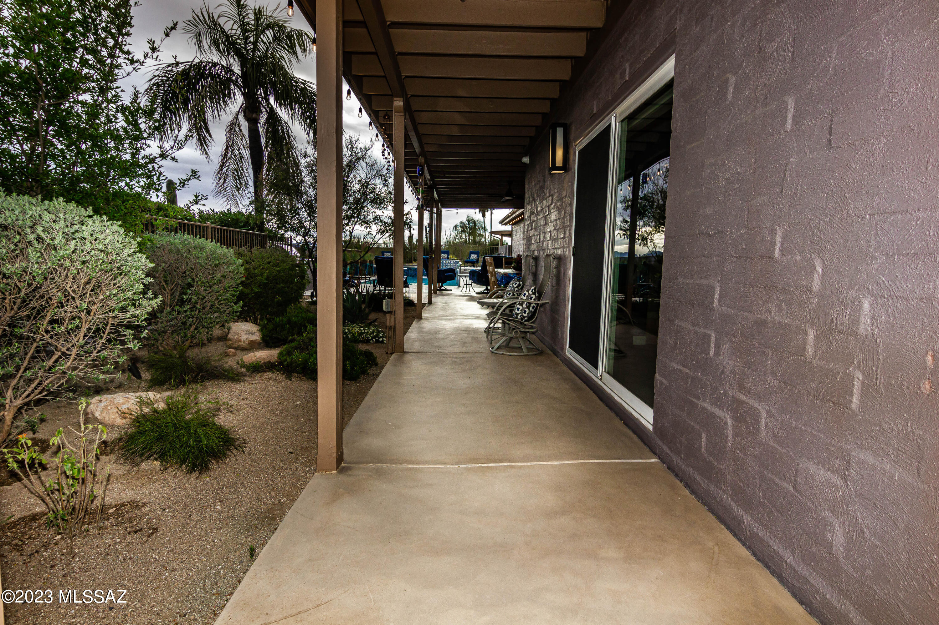 Shadow Roc (1-80) - Residential