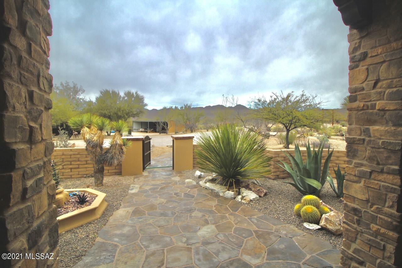 La Cholla Airpark - Residential