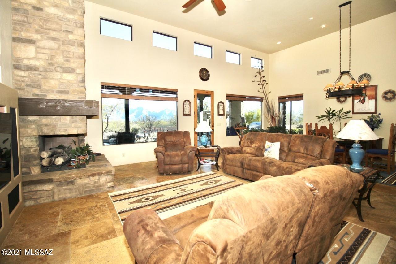 La Cholla Airpark - Residential