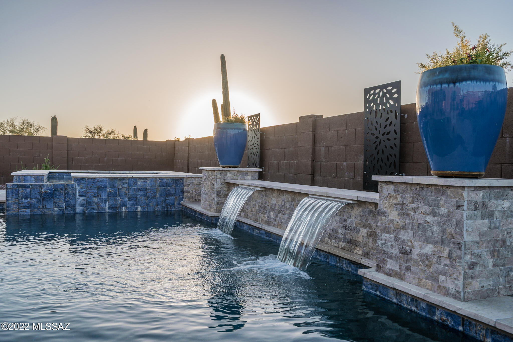 Saguaros Viejos West - Residential