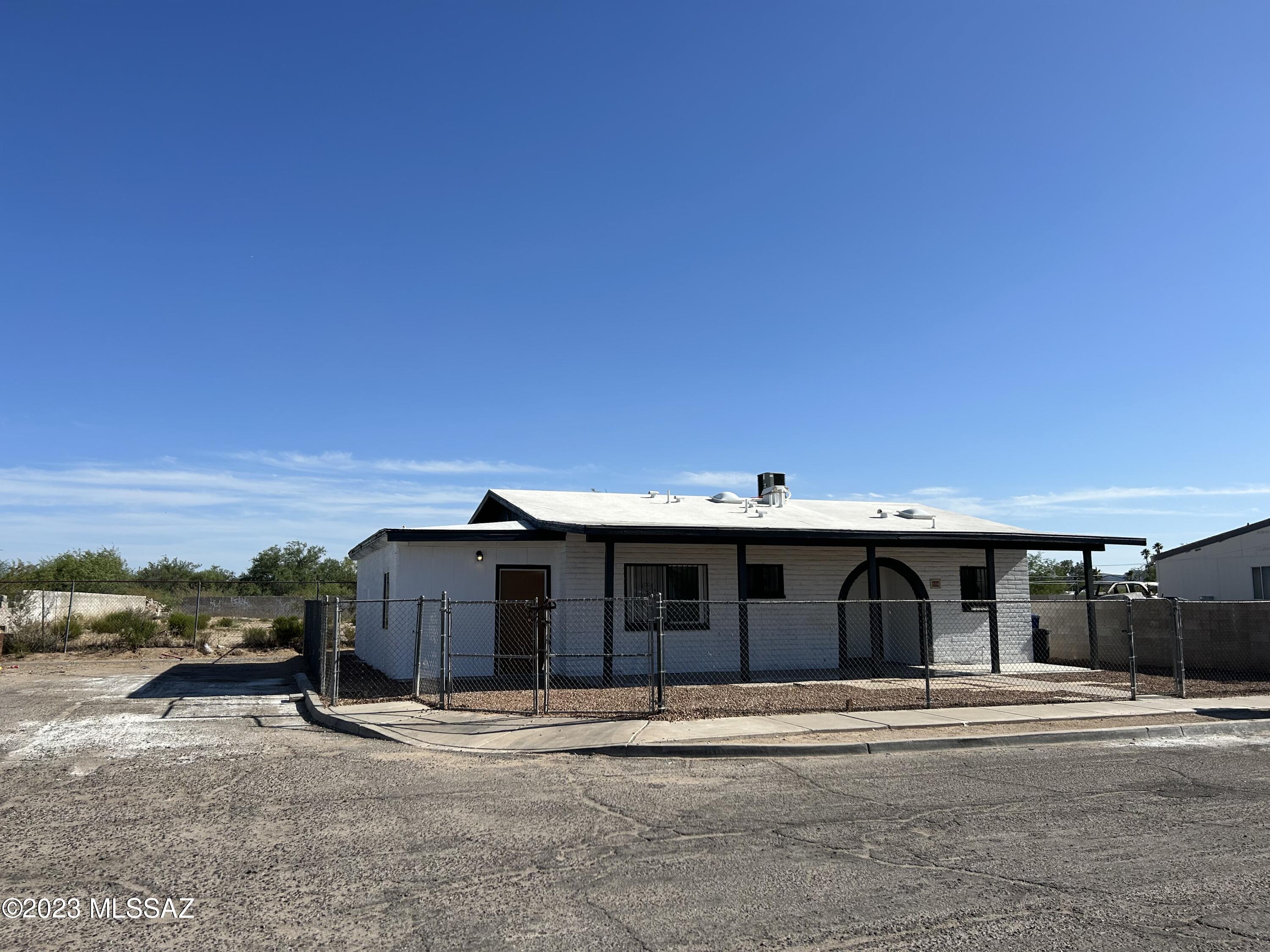 Dos Palmas (1-16) - Residential