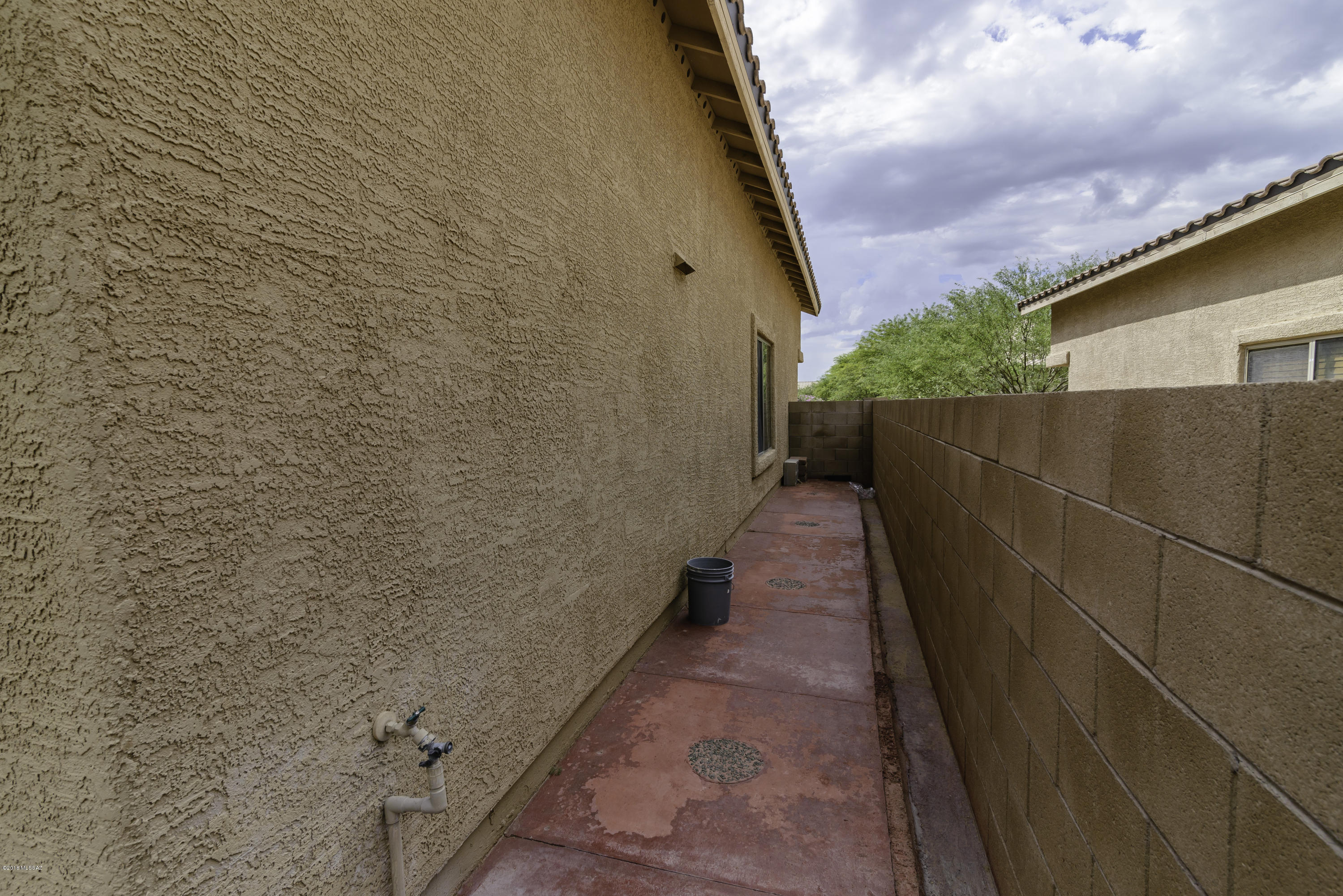 Continental Reserve Blk. 15 (1-66) - Residential