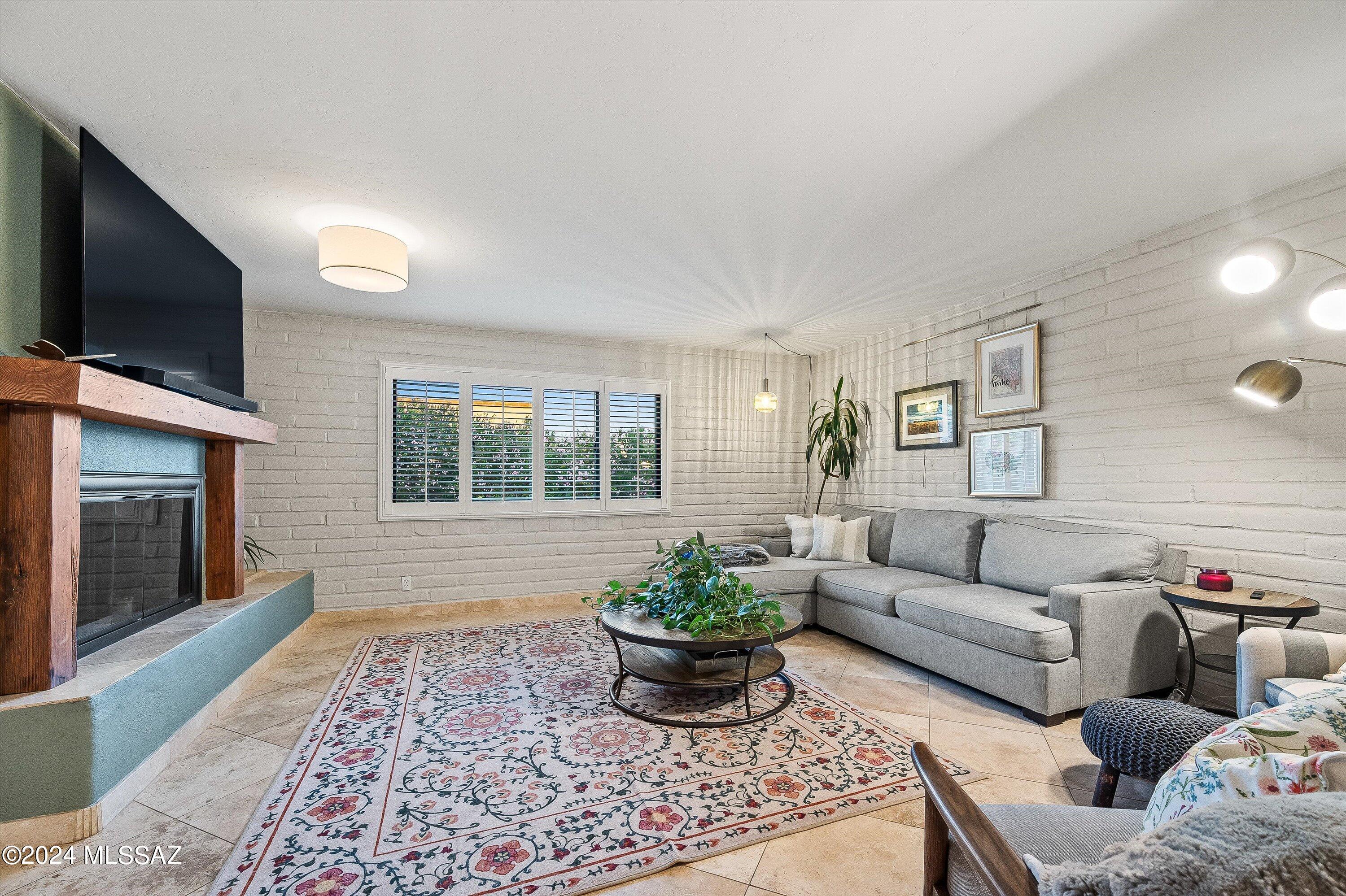 Sunset Manor(1-92) - Residential
