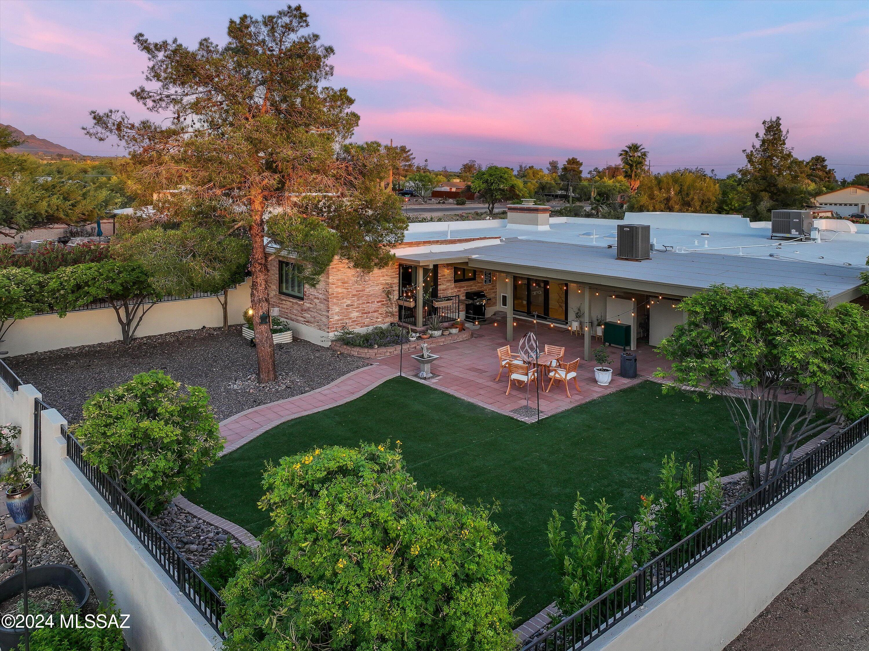 Sunset Manor(1-92) - Residential