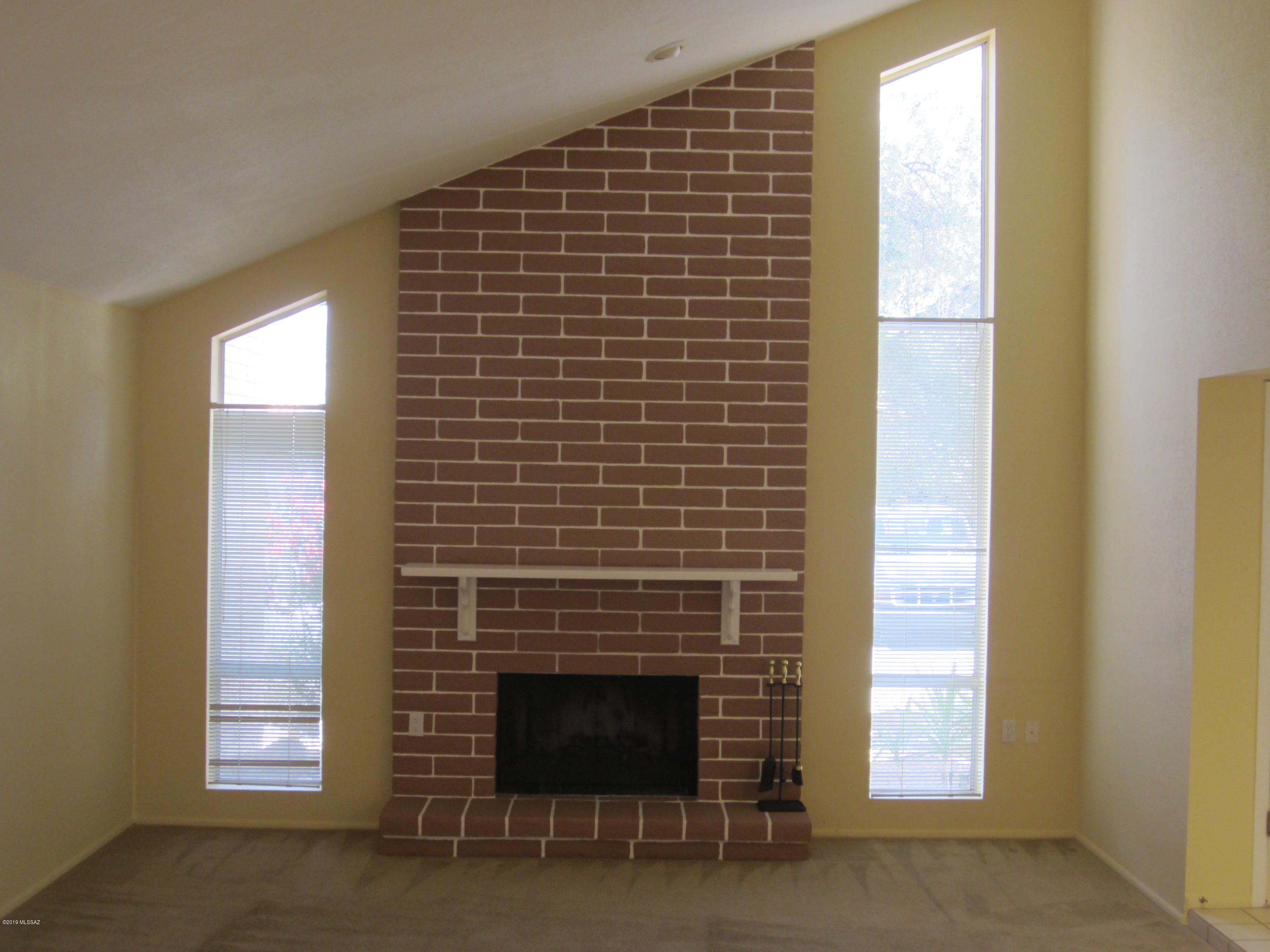 Casas Elegantes (1-23) - Residential Lease
