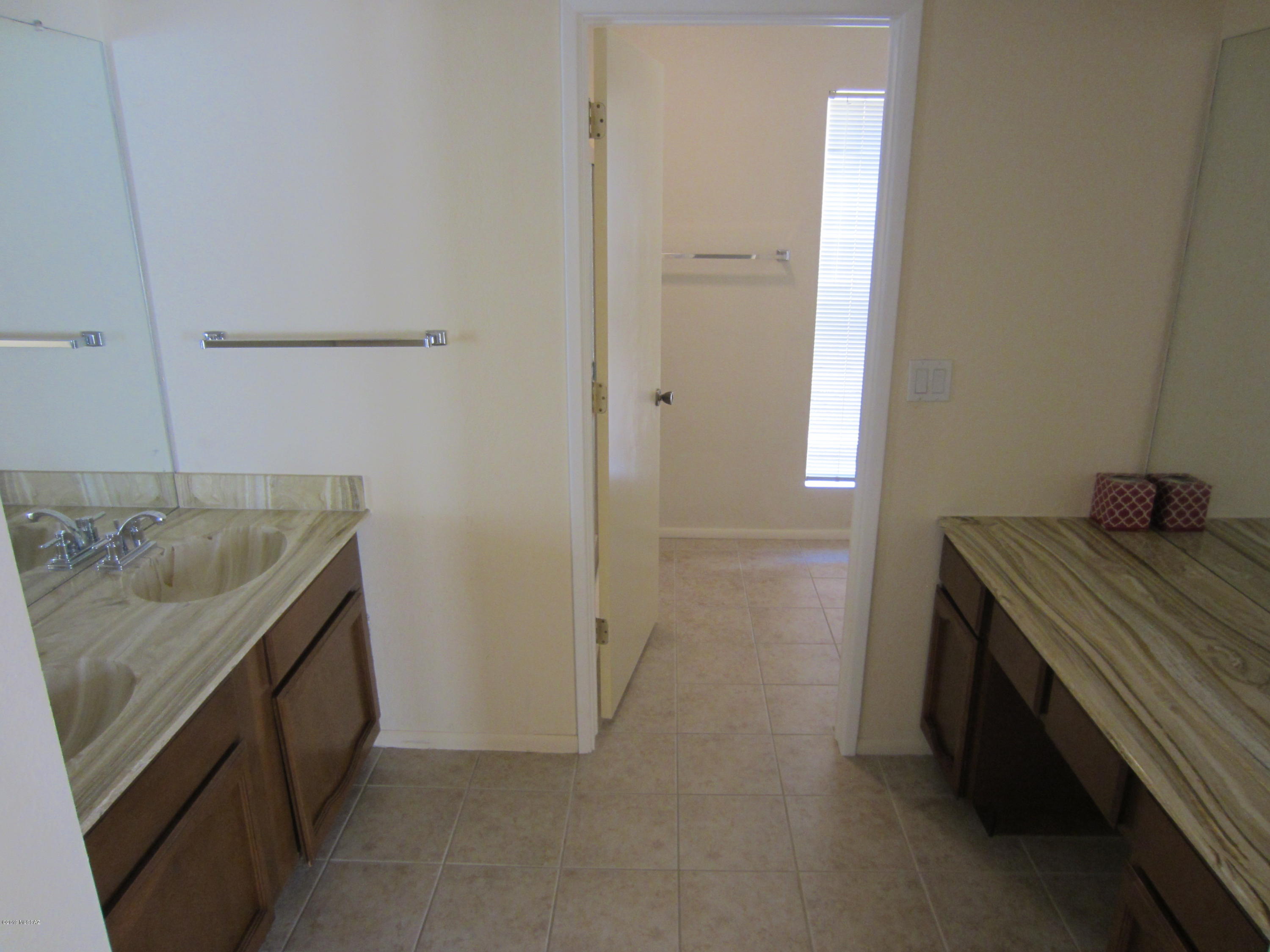 Casas Elegantes (1-23) - Residential Lease