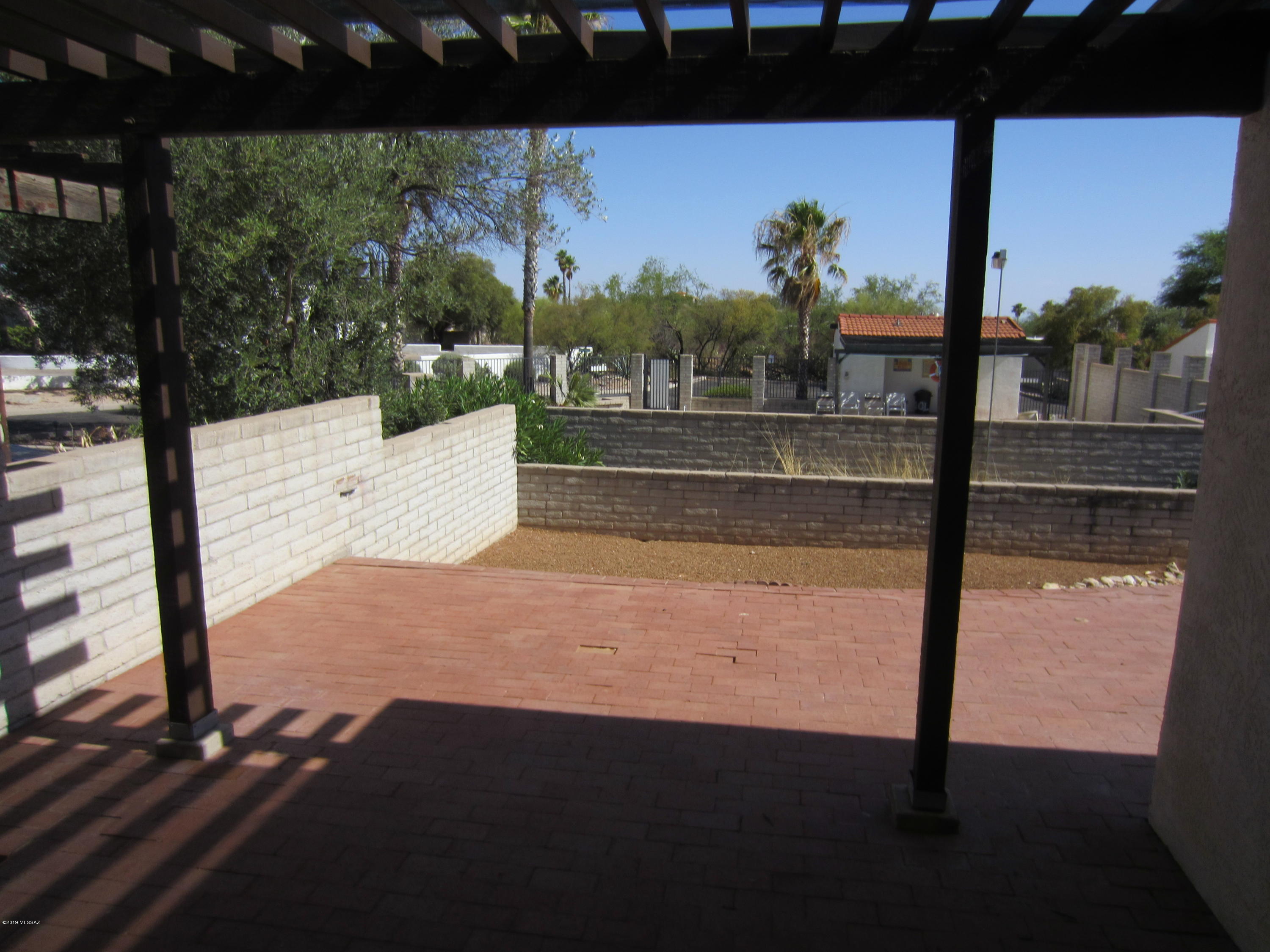 Casas Elegantes (1-23) - Residential Lease