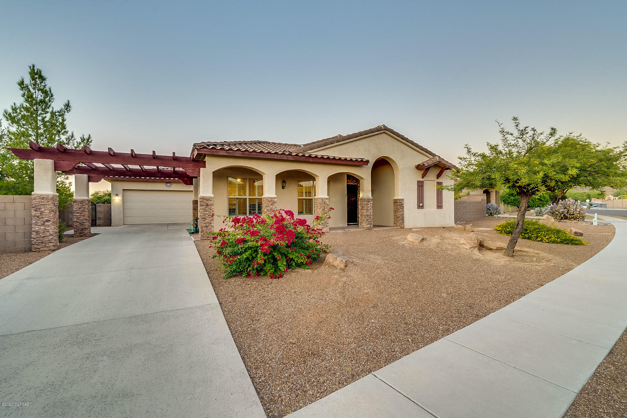 Bluffs At Dove Mountain (1-122) - Residential