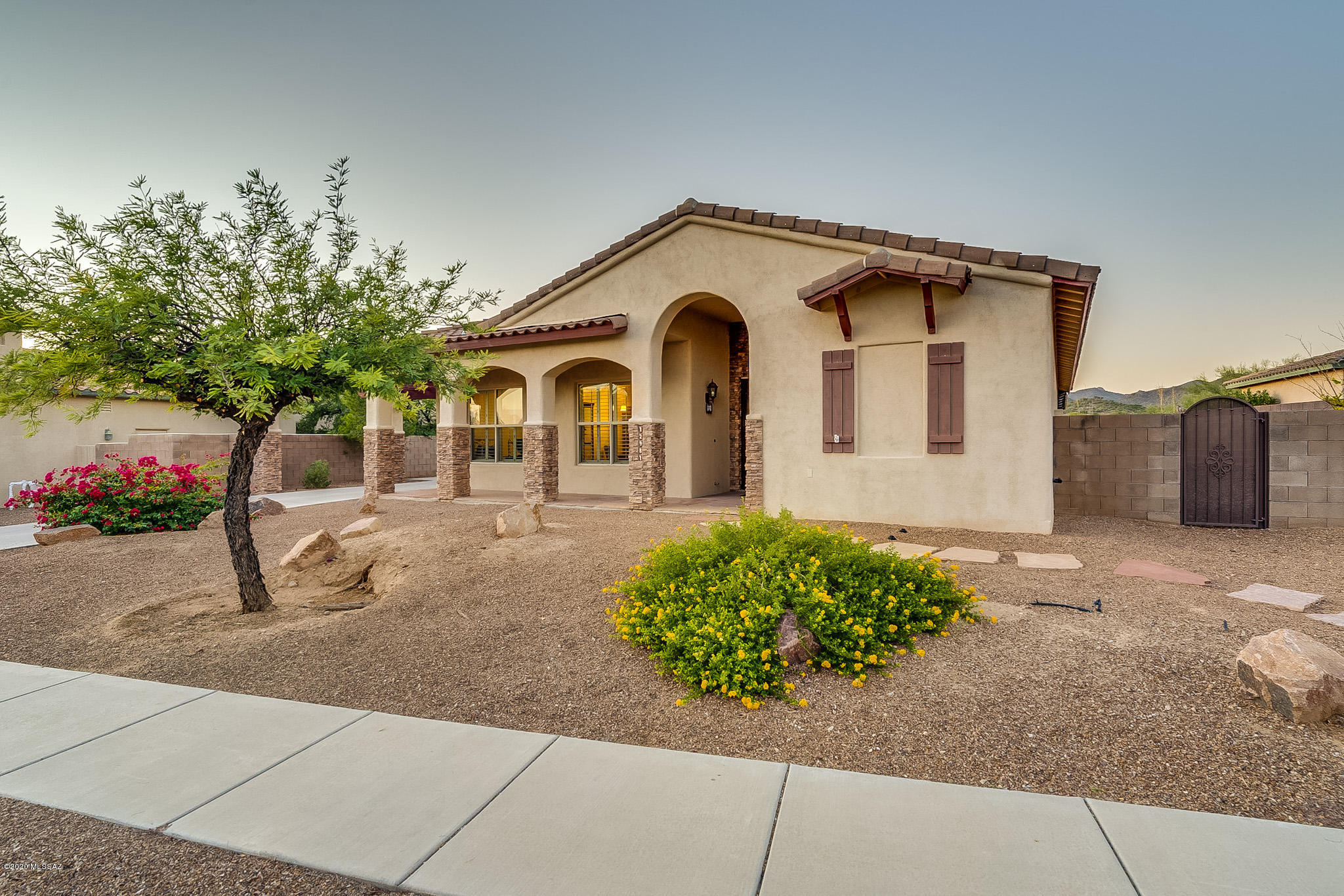 Bluffs At Dove Mountain (1-122) - Residential