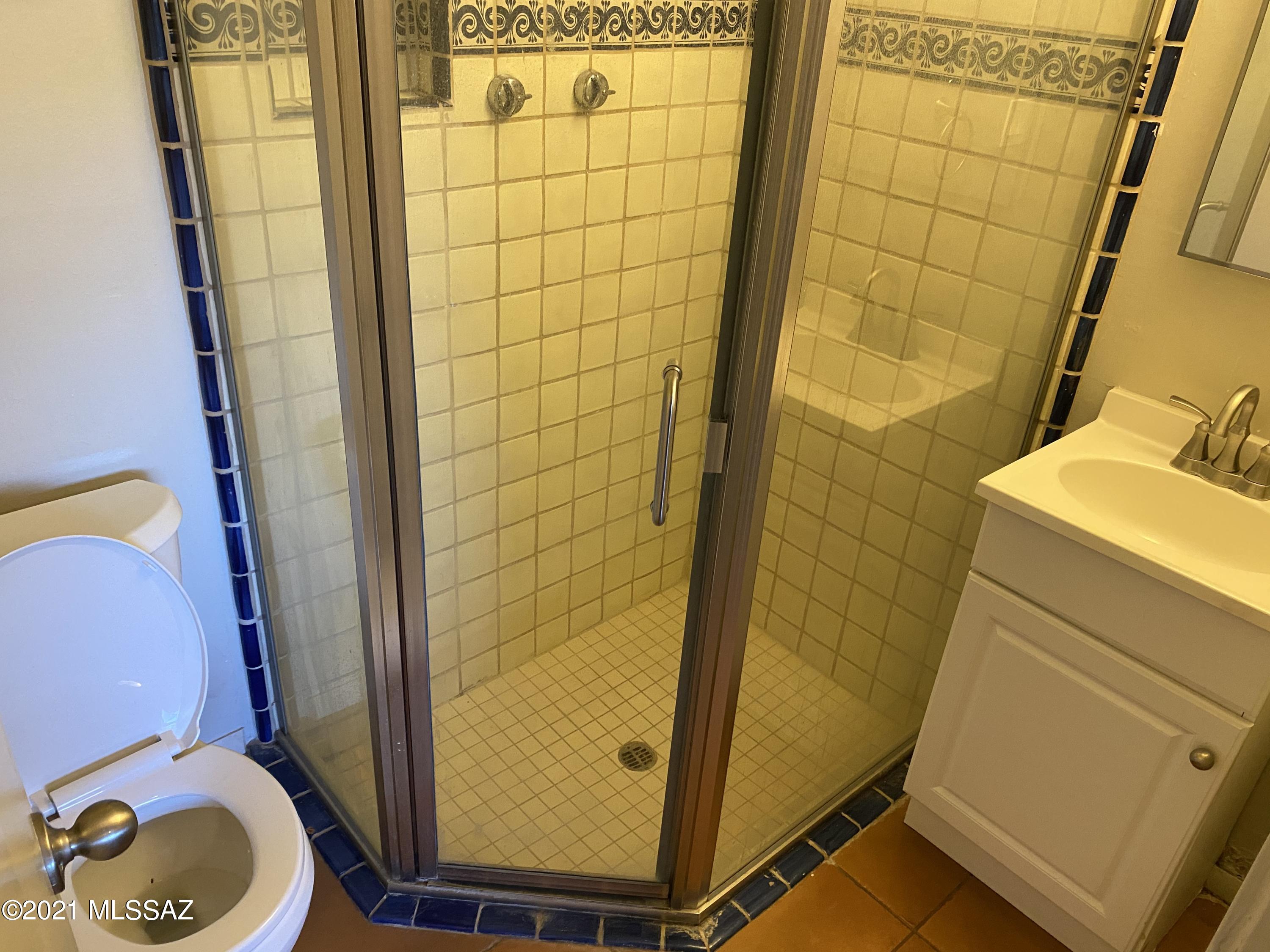 Unsubdivided - Residential Lease