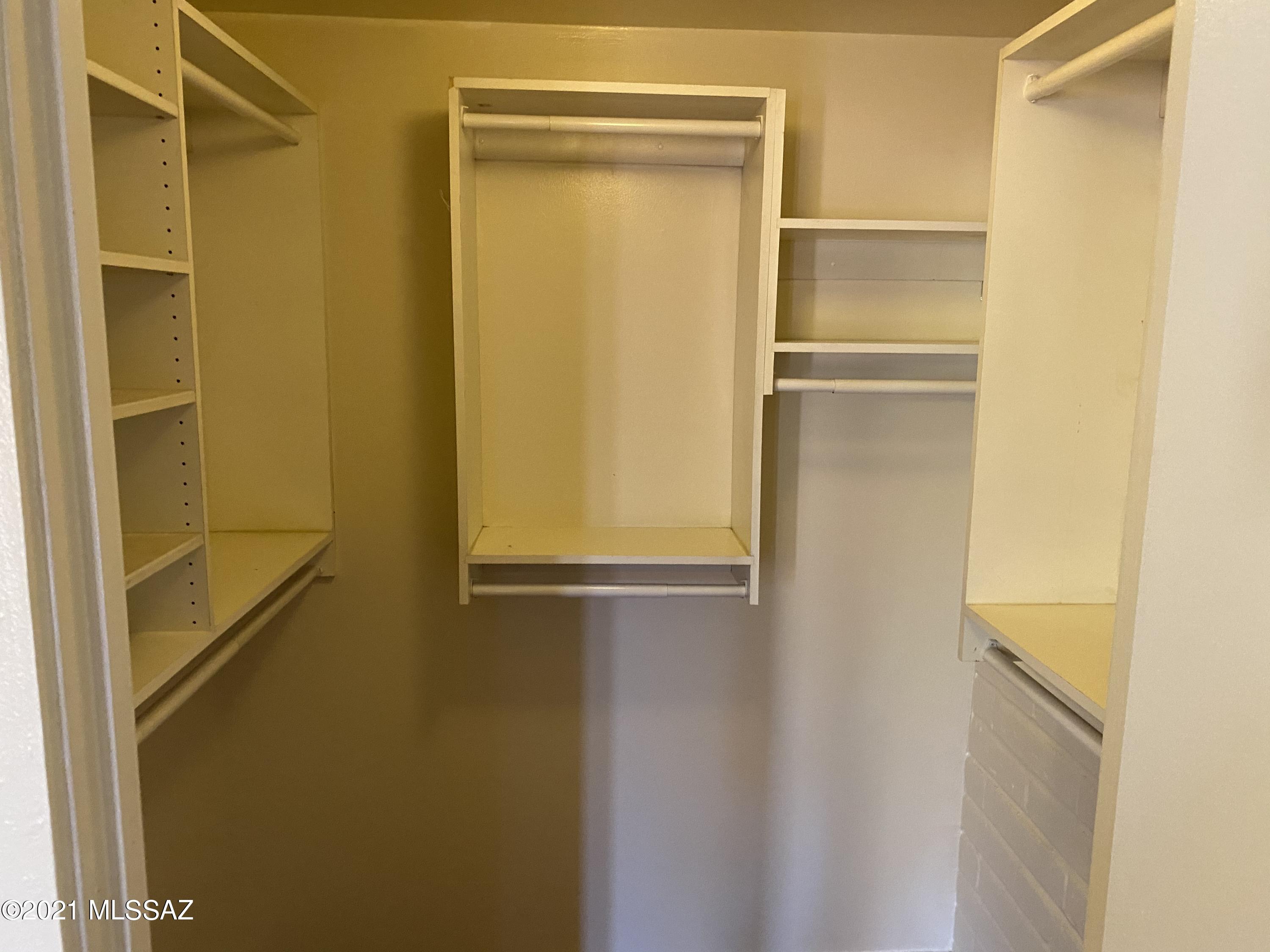 Unsubdivided - Residential Lease