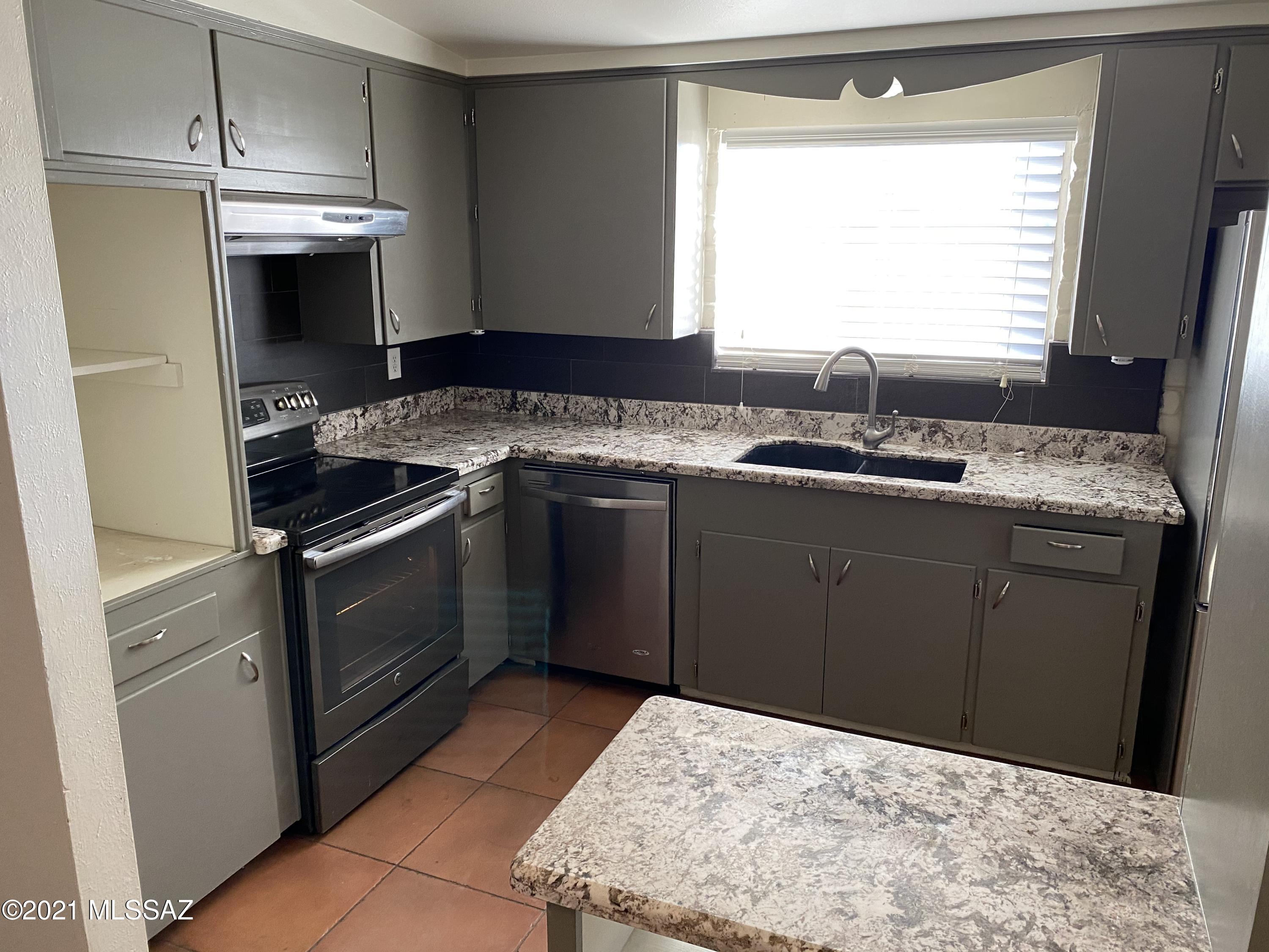 Unsubdivided - Residential Lease