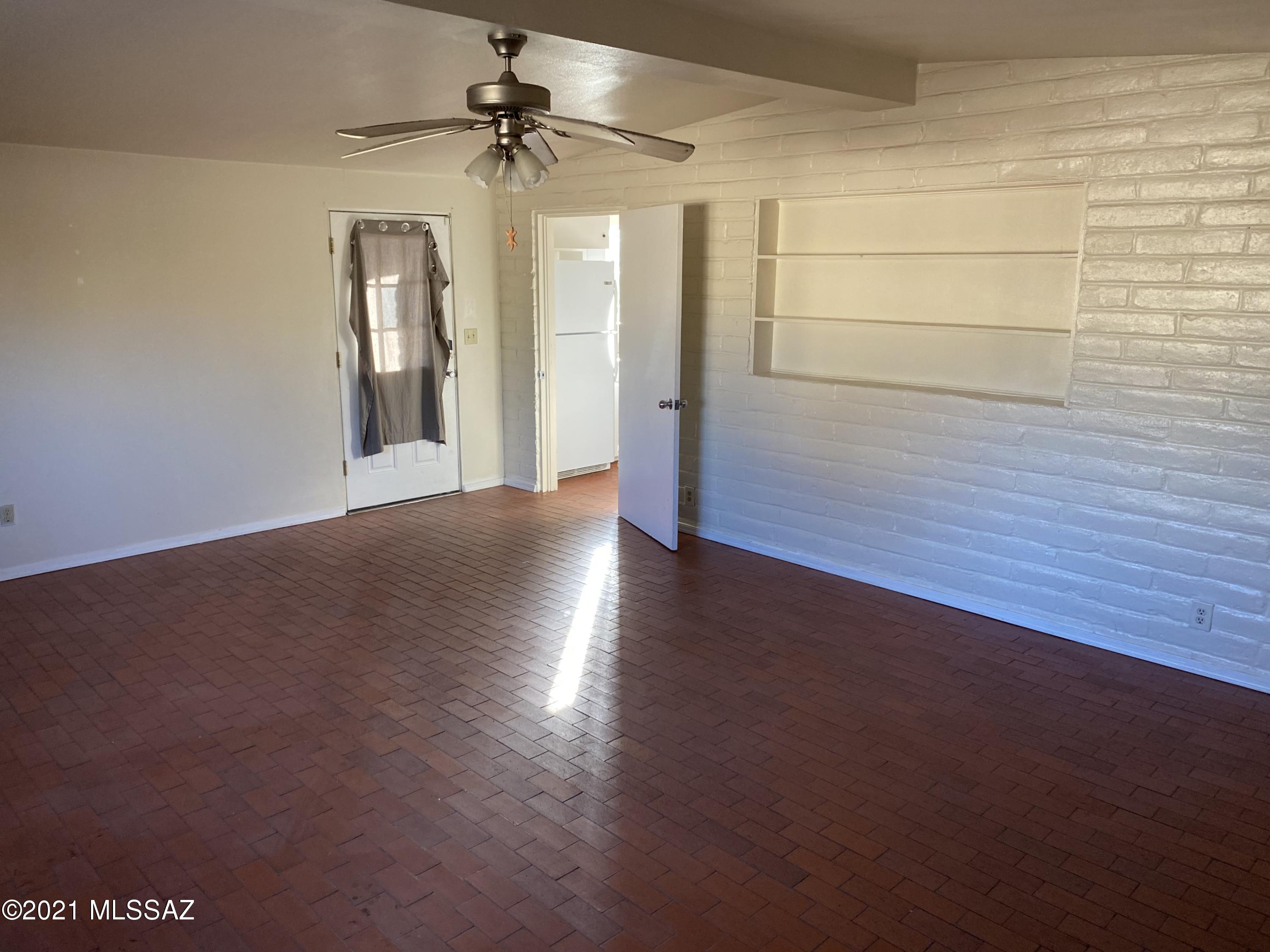Unsubdivided - Residential Lease