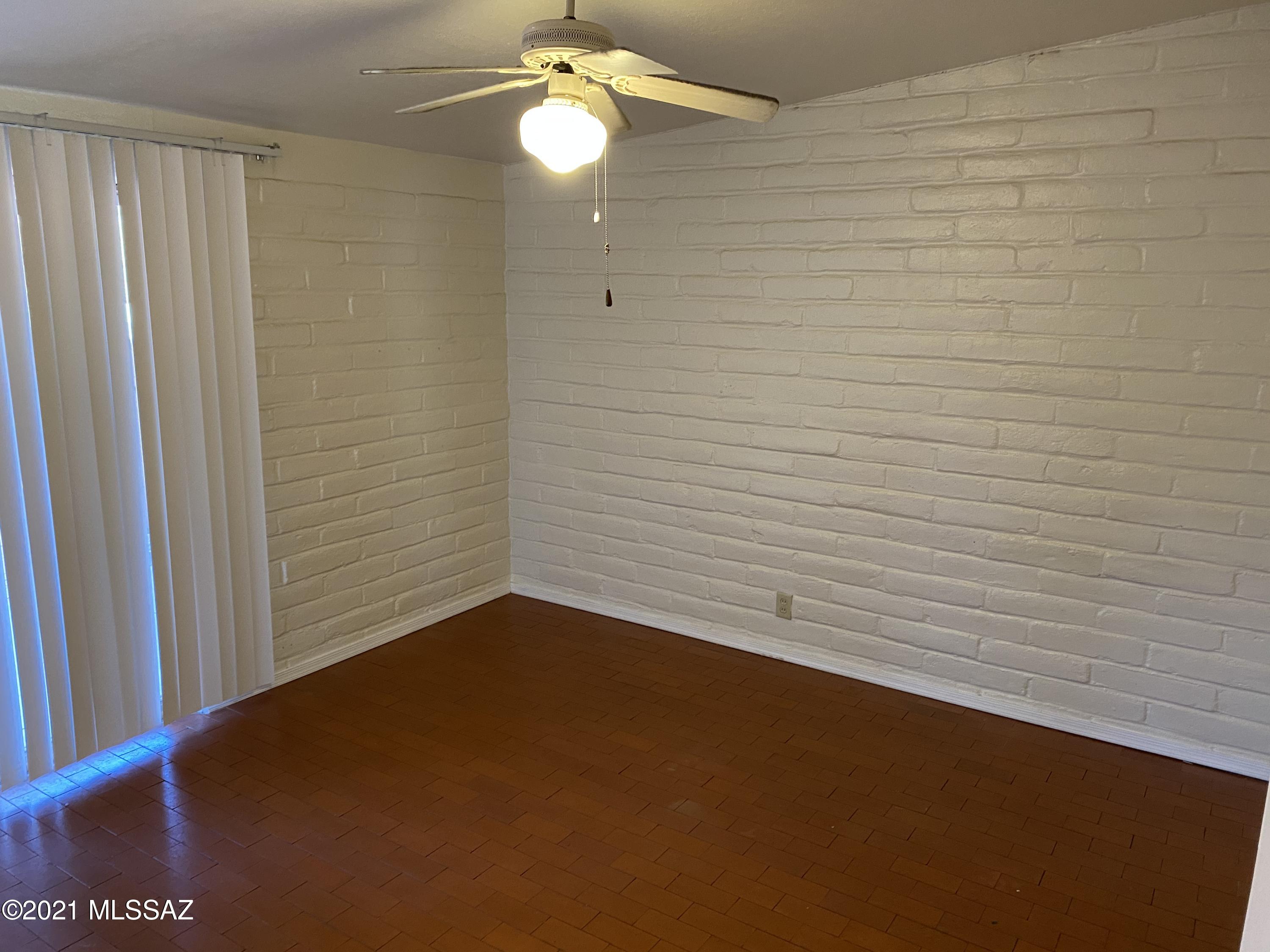 Unsubdivided - Residential Lease