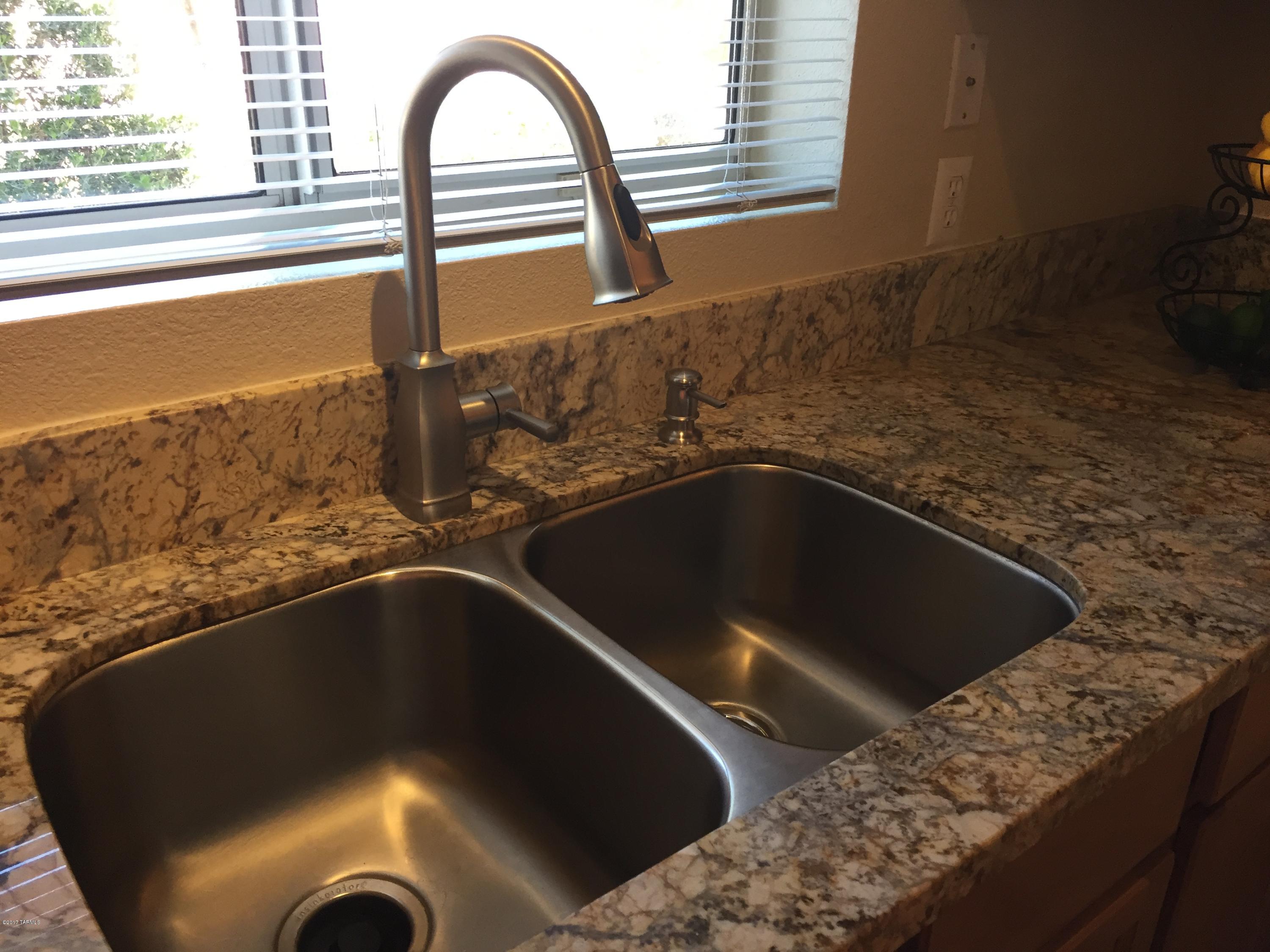 Pinnacle Canyon Condominium - Residential Lease