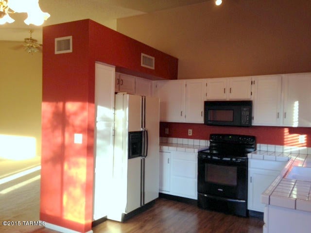 Eastwood (1-19) - Residential Lease