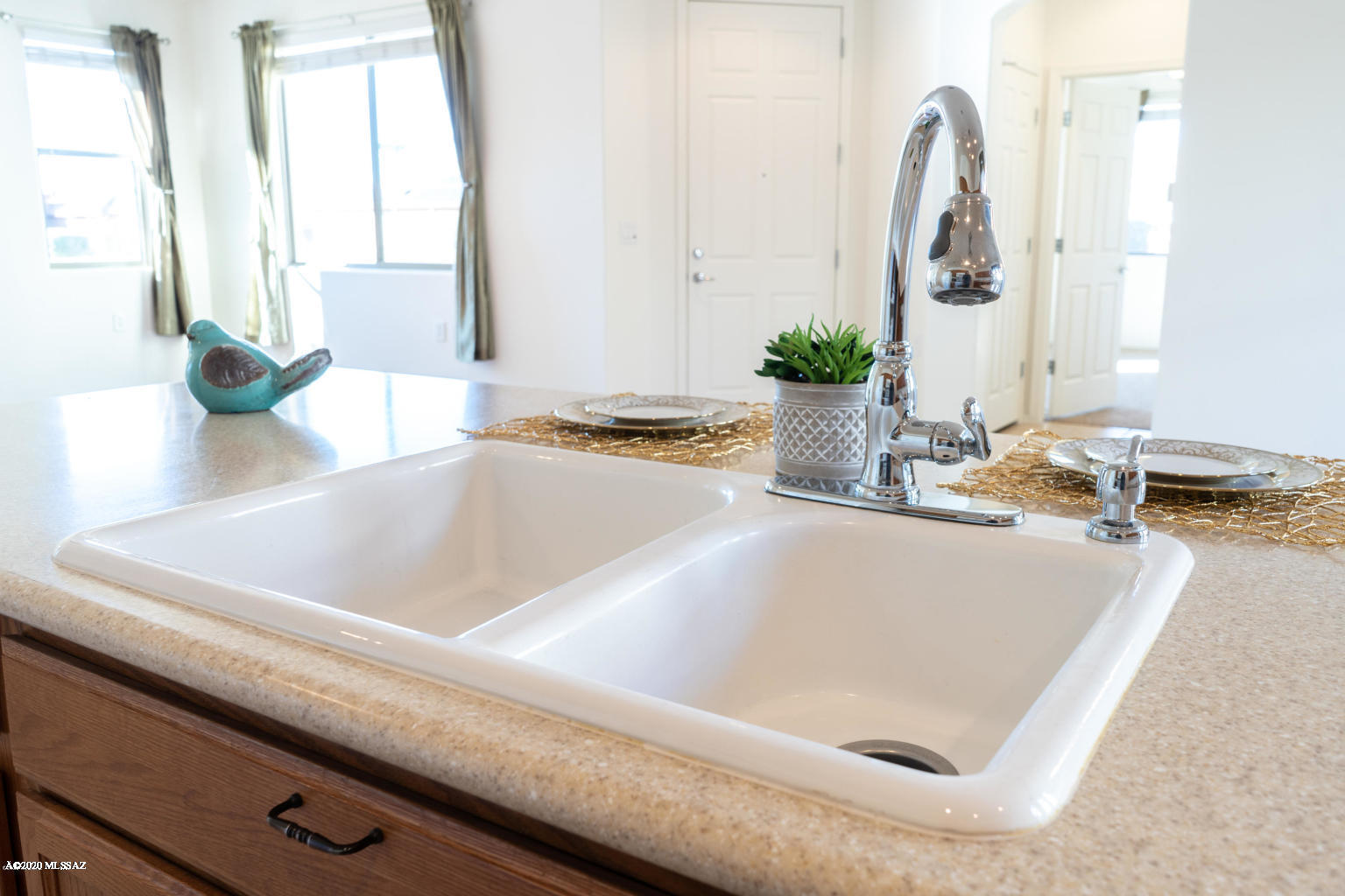 Four Seasons Phase 1 - Residential Lease
